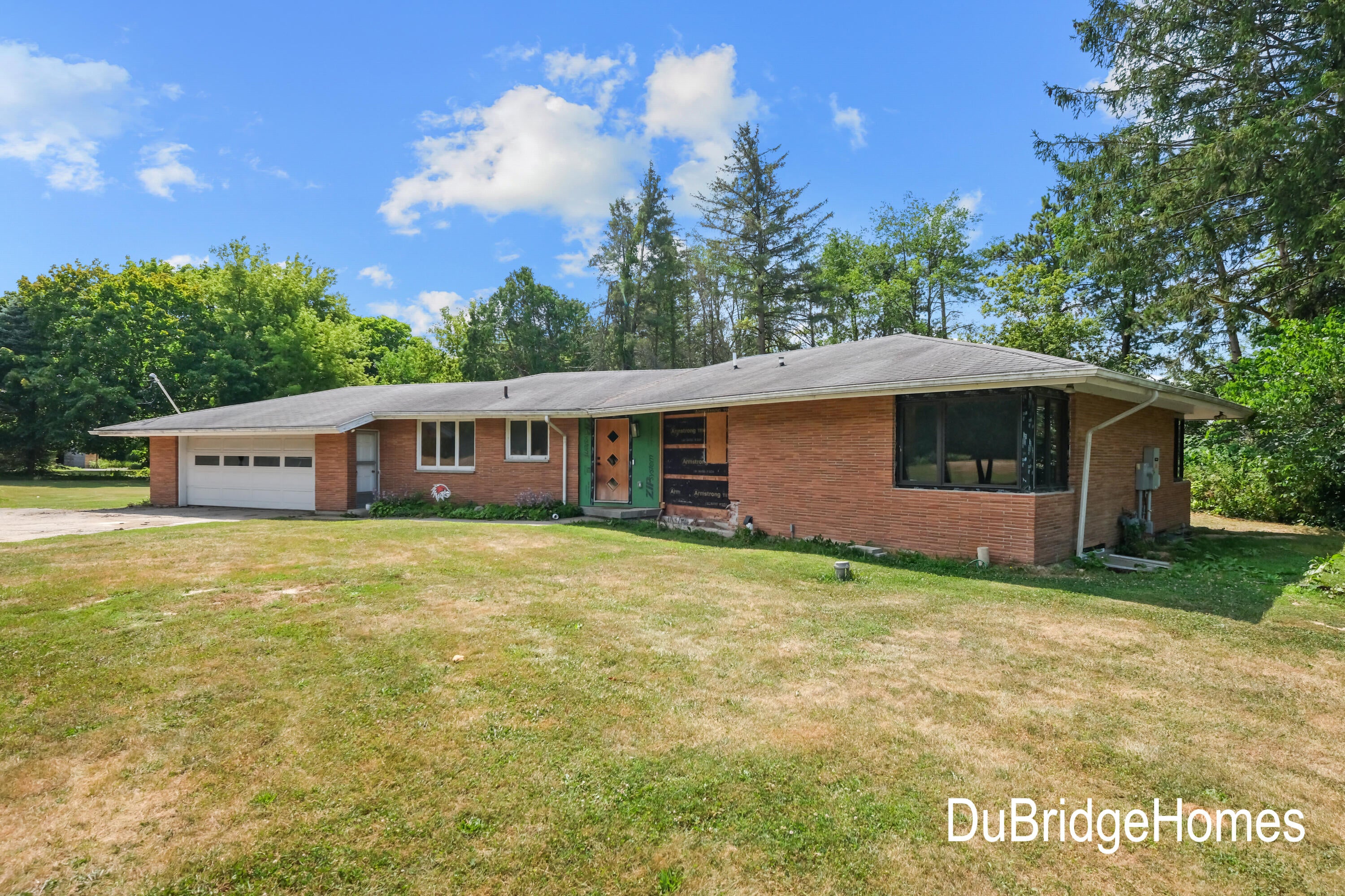 311 Honey Creek Avenue SE — photo