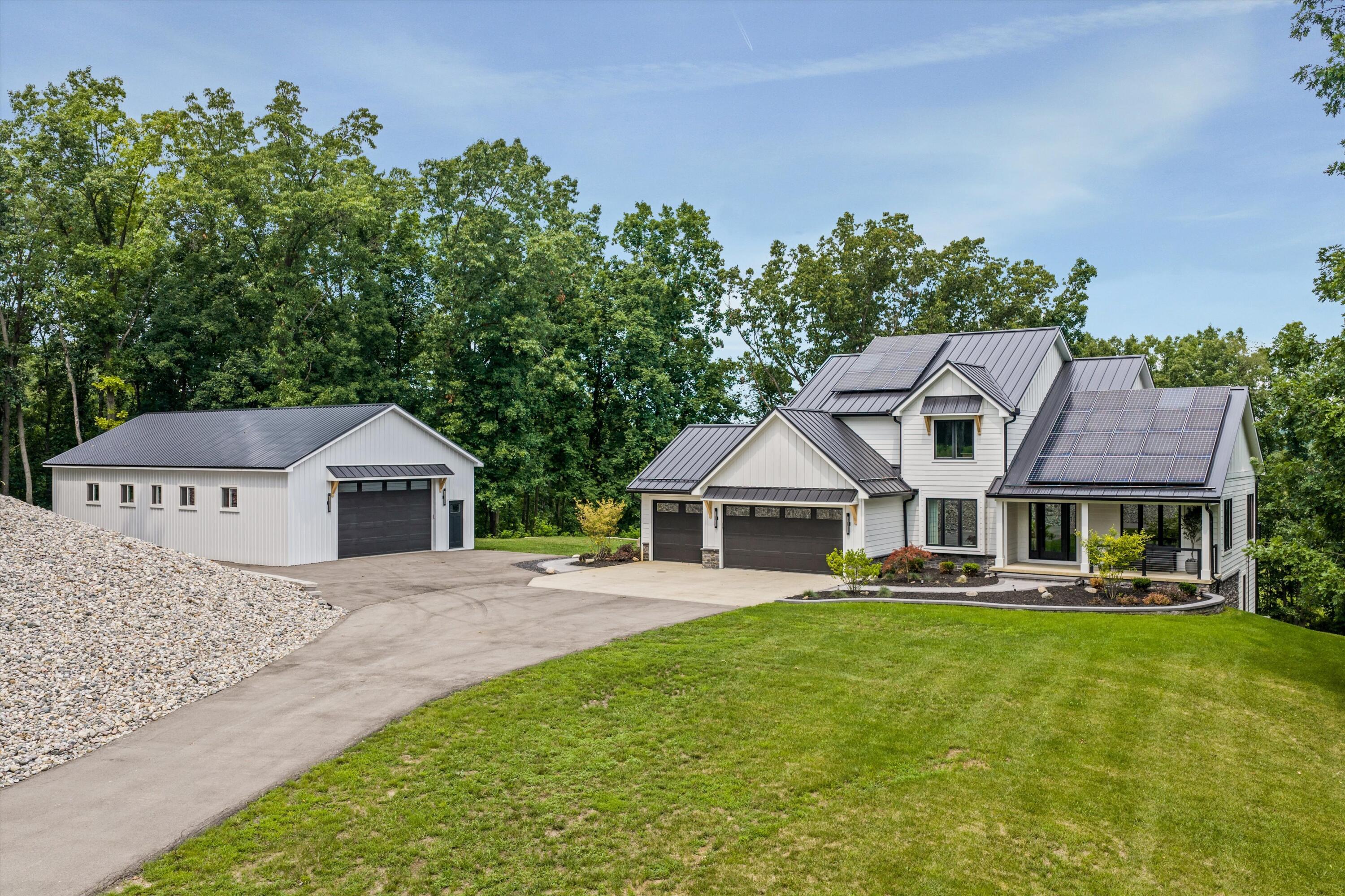 15135 W Austin Road — photo
