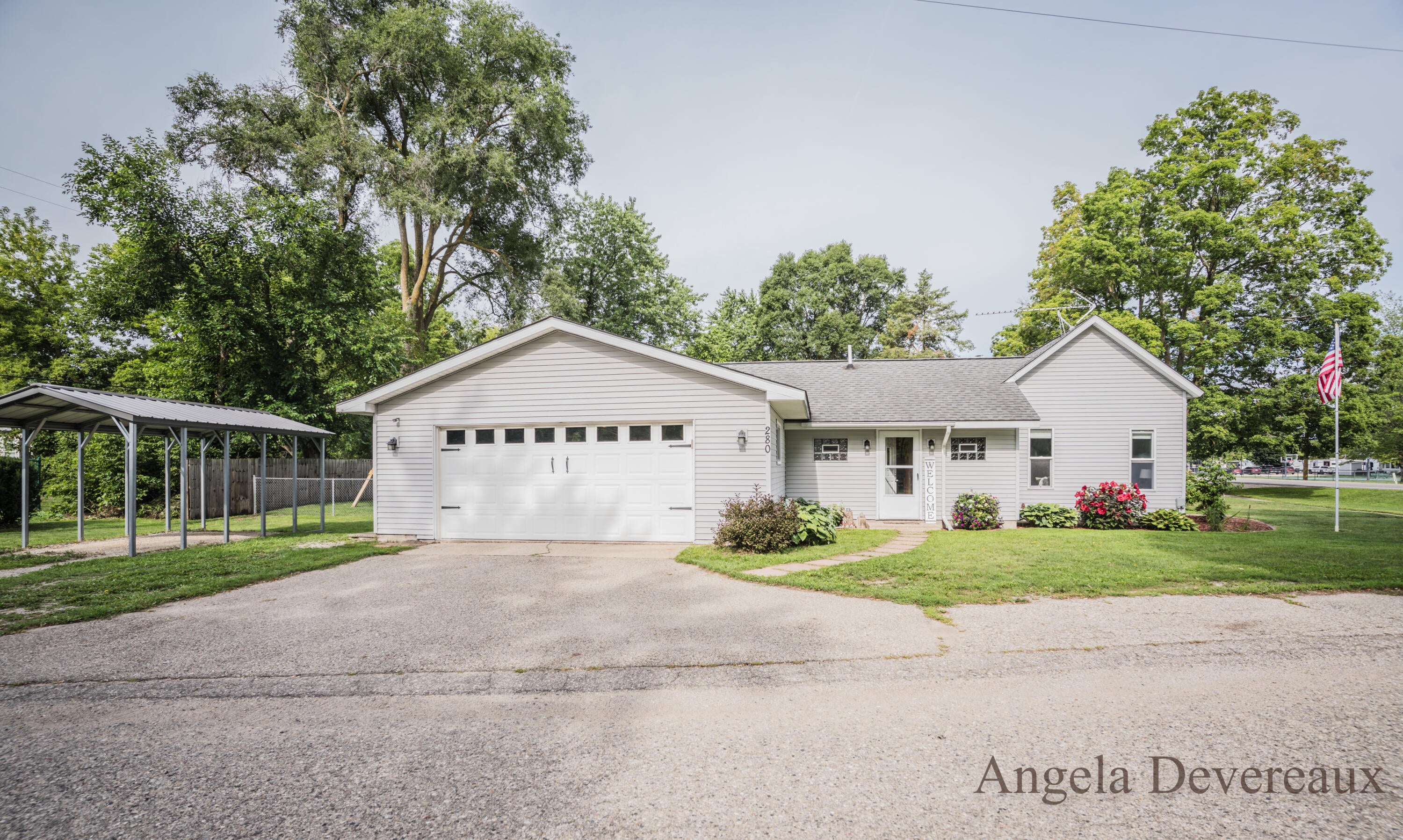 280 W Lake Street — photo