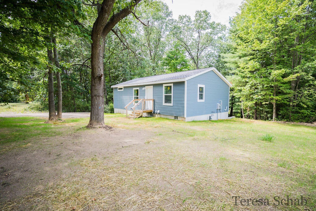 16249 W Kendaville Road — photo