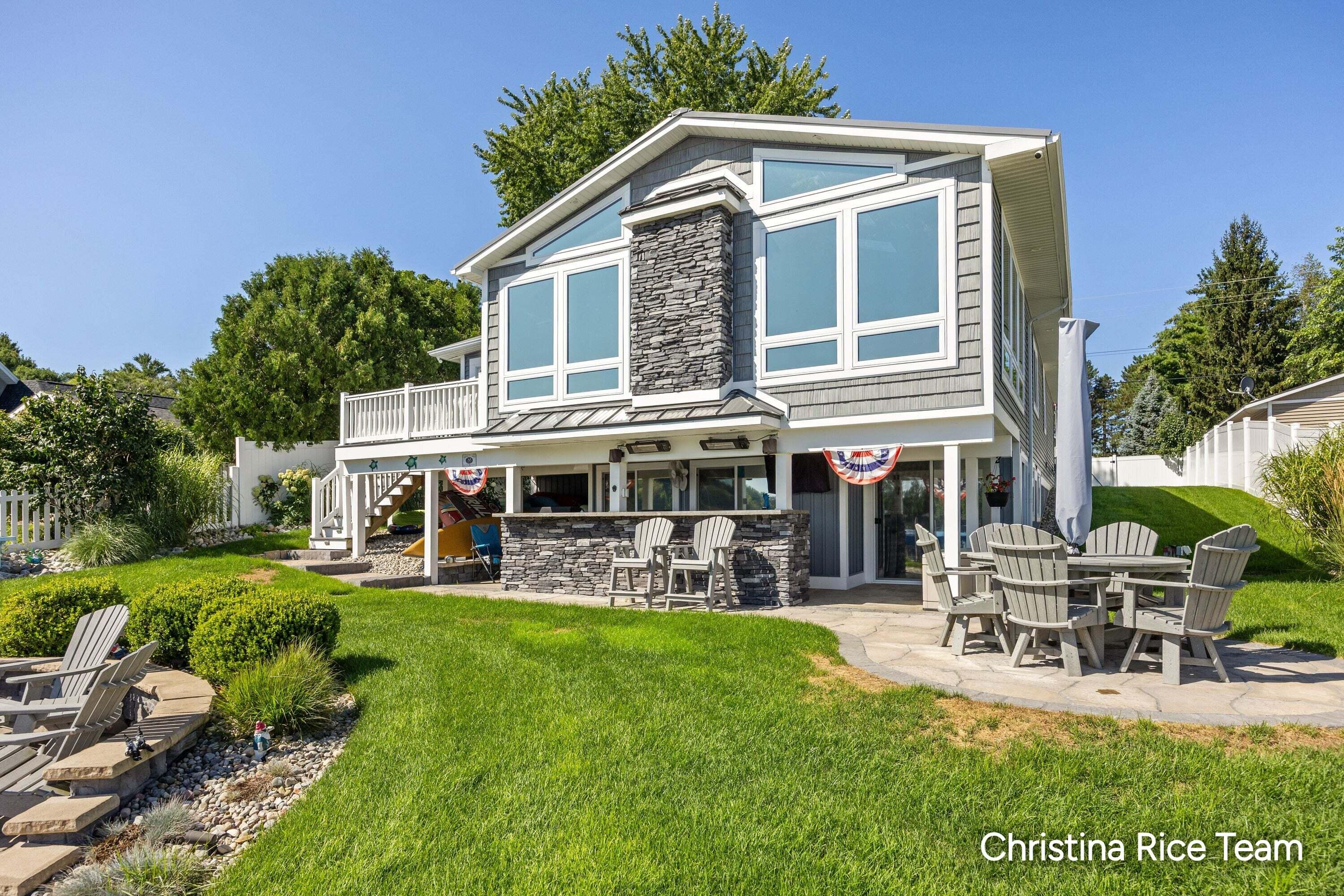 1644 N Lakeview Drive — photo