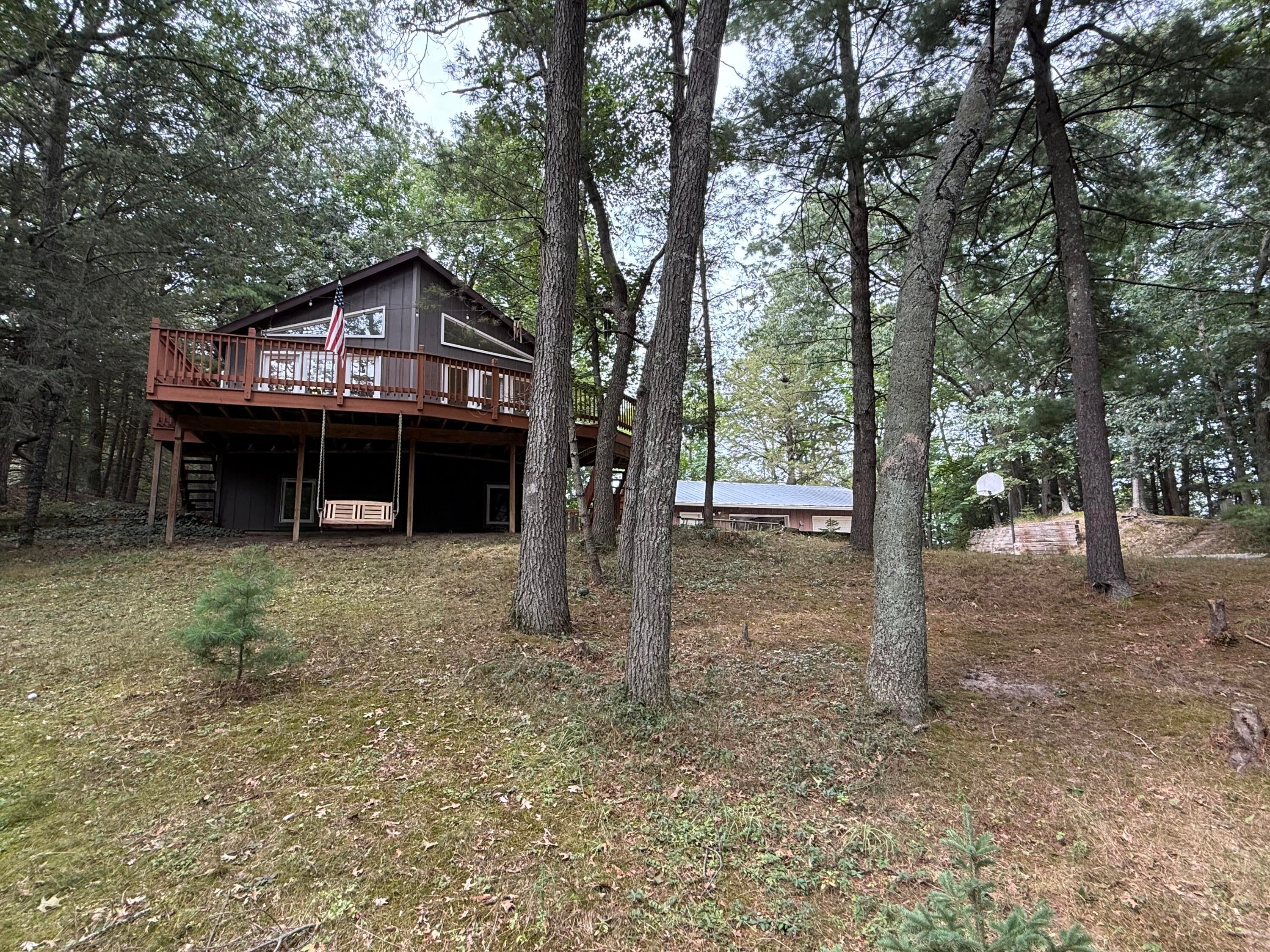 5700 W Lakeshore Court — photo