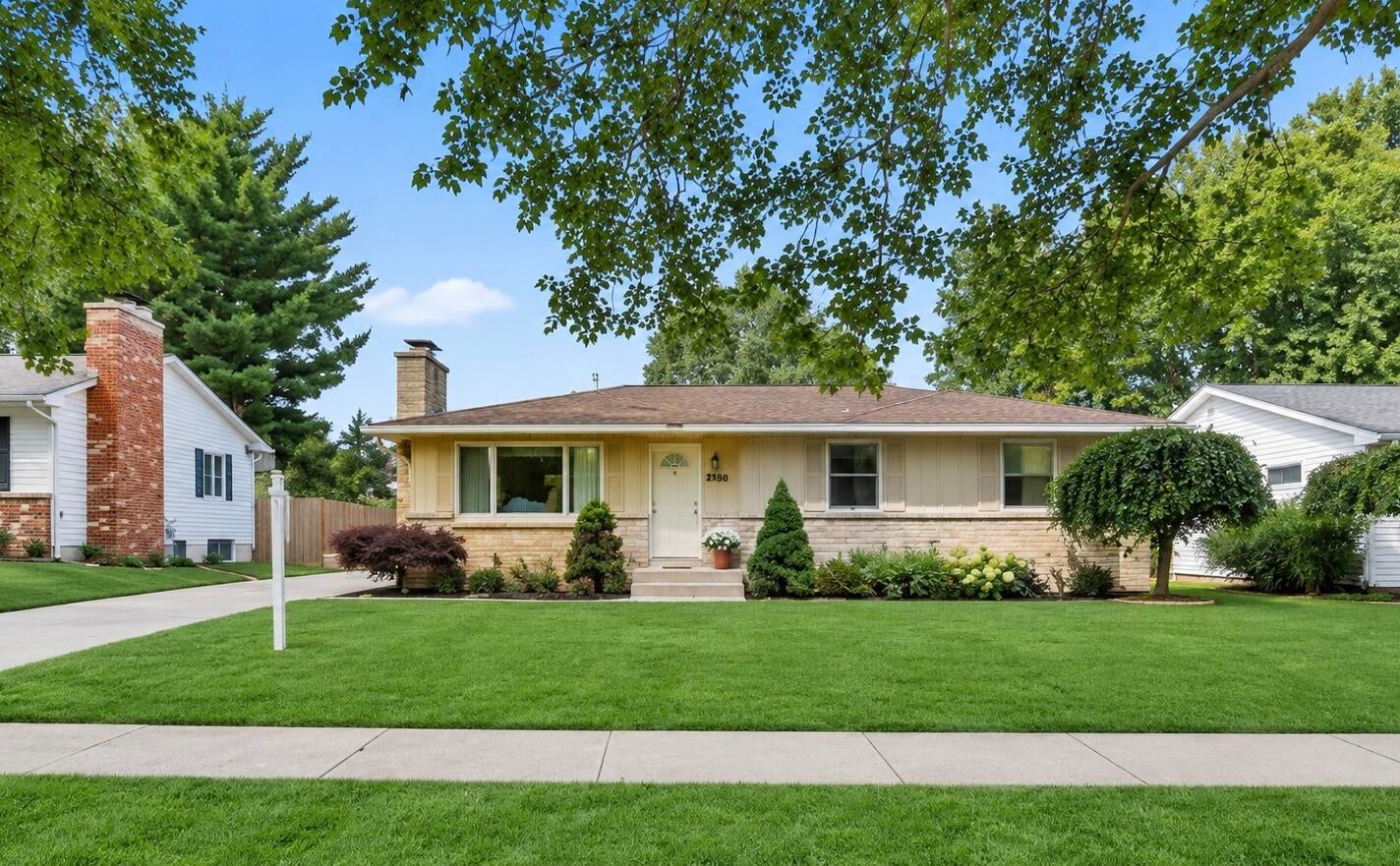 1399 Clover Crest NW — photo