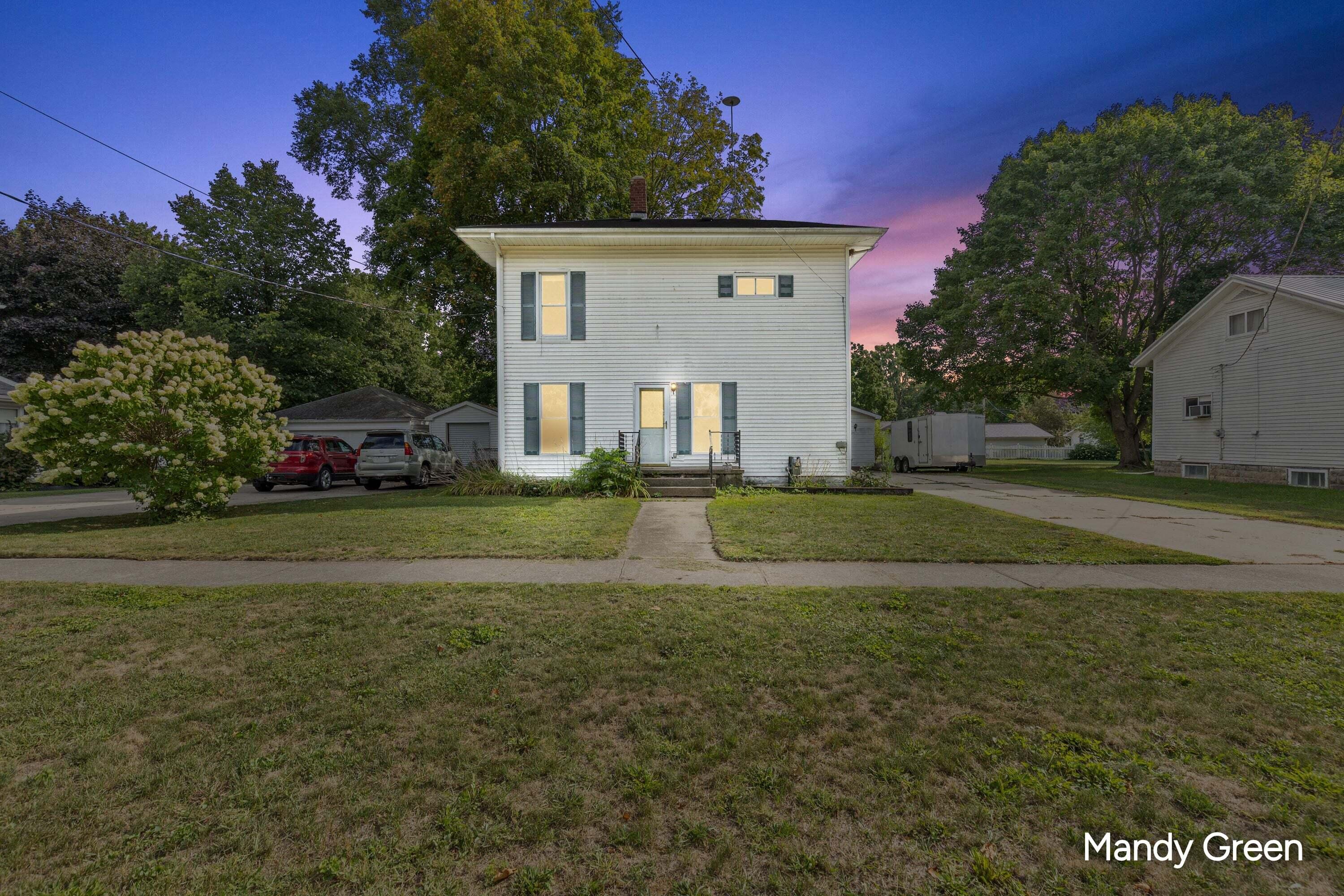 113 W Maple Street — photo