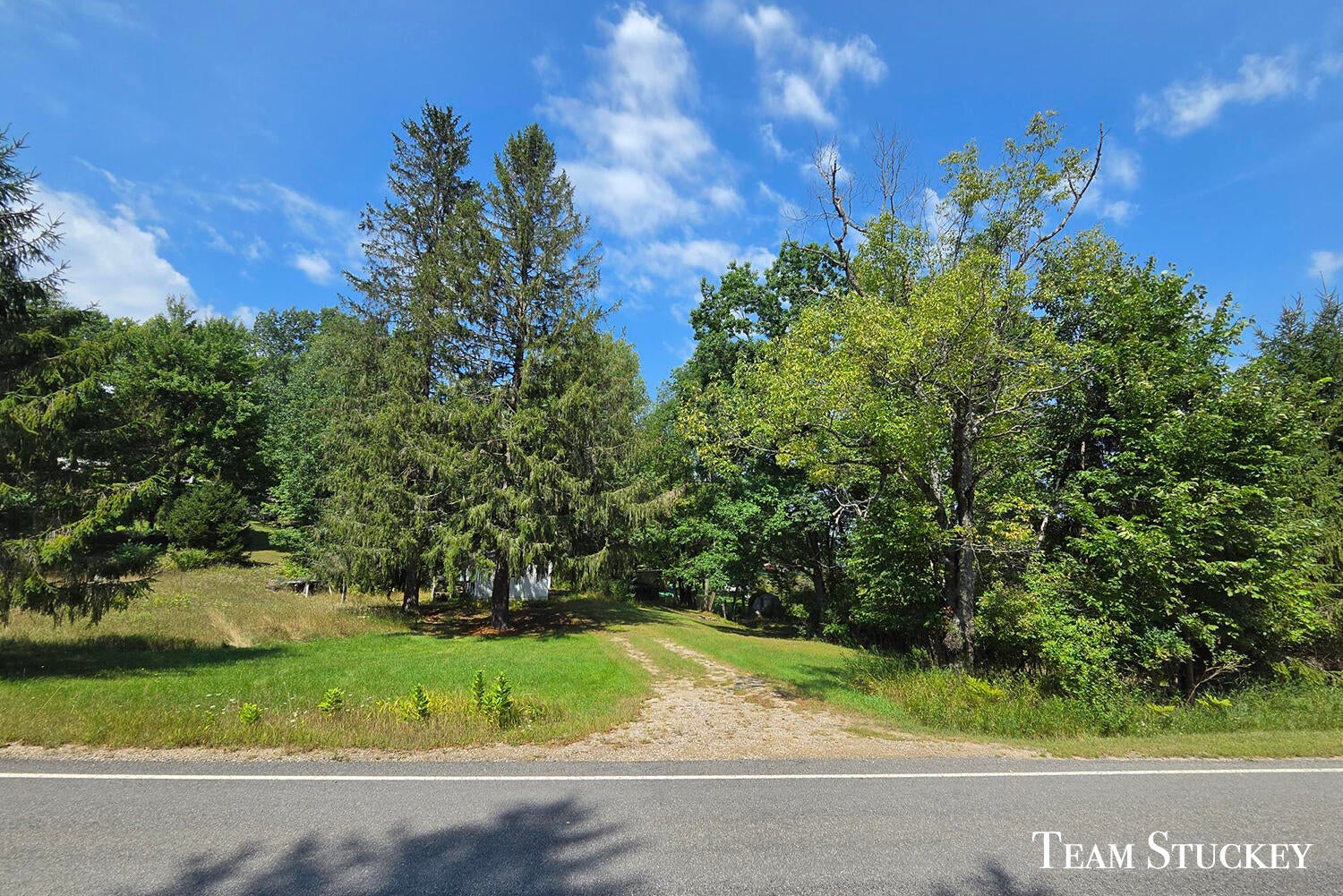 18542 9 Mile Road — photo