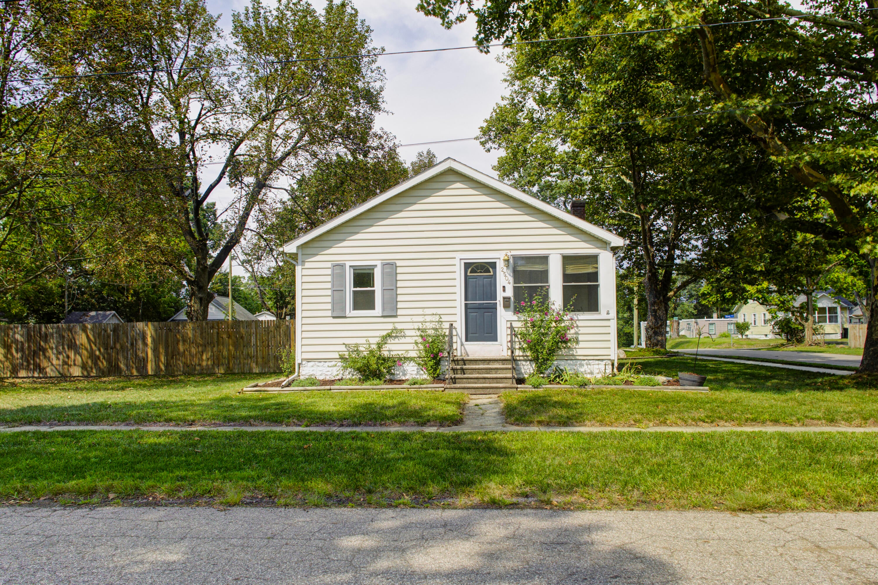 2504 Logan Avenue — photo