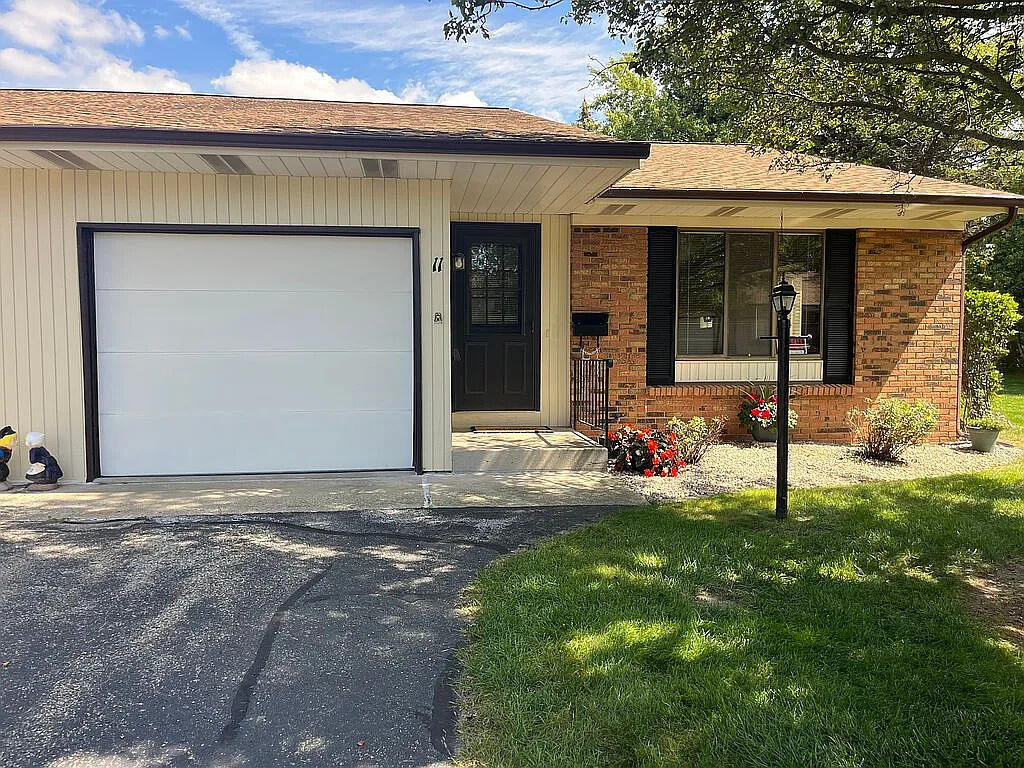 52 Old Mill Drive 11 — photo