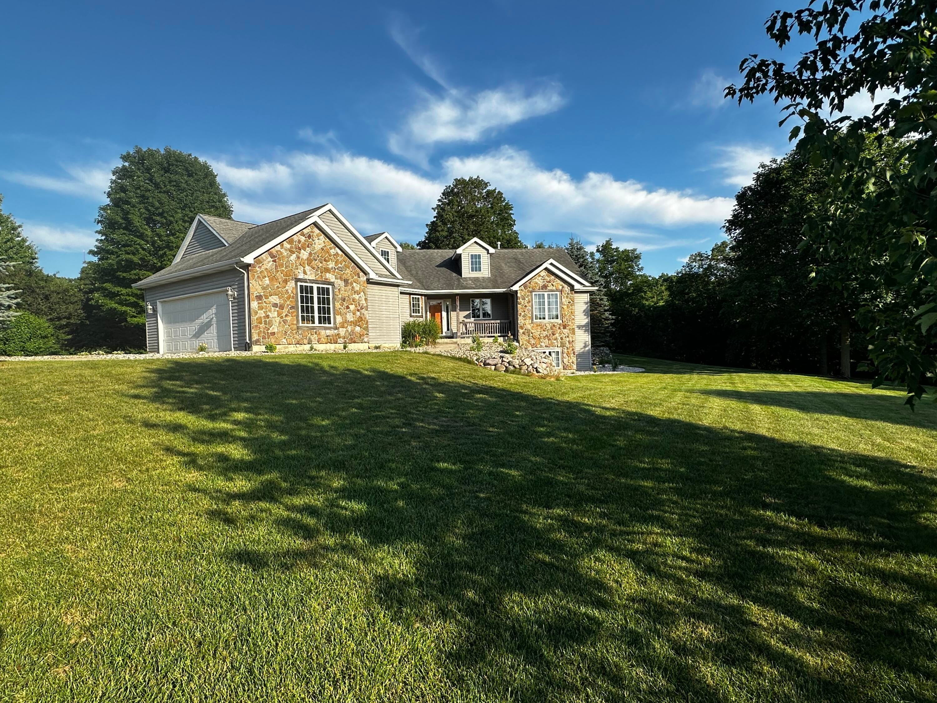 5752 Windsong Drive — photo
