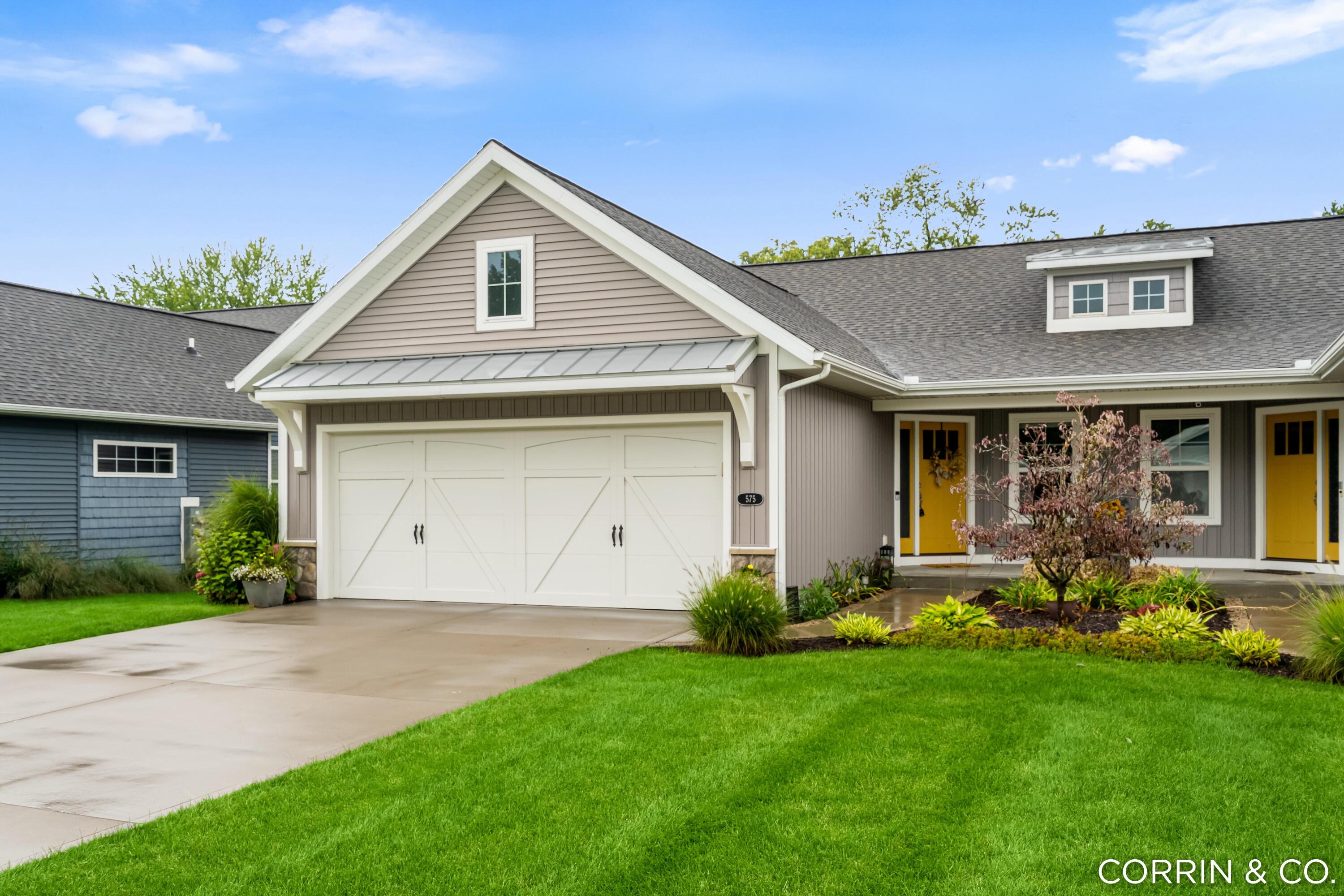 575 Riverbank Circle — photo