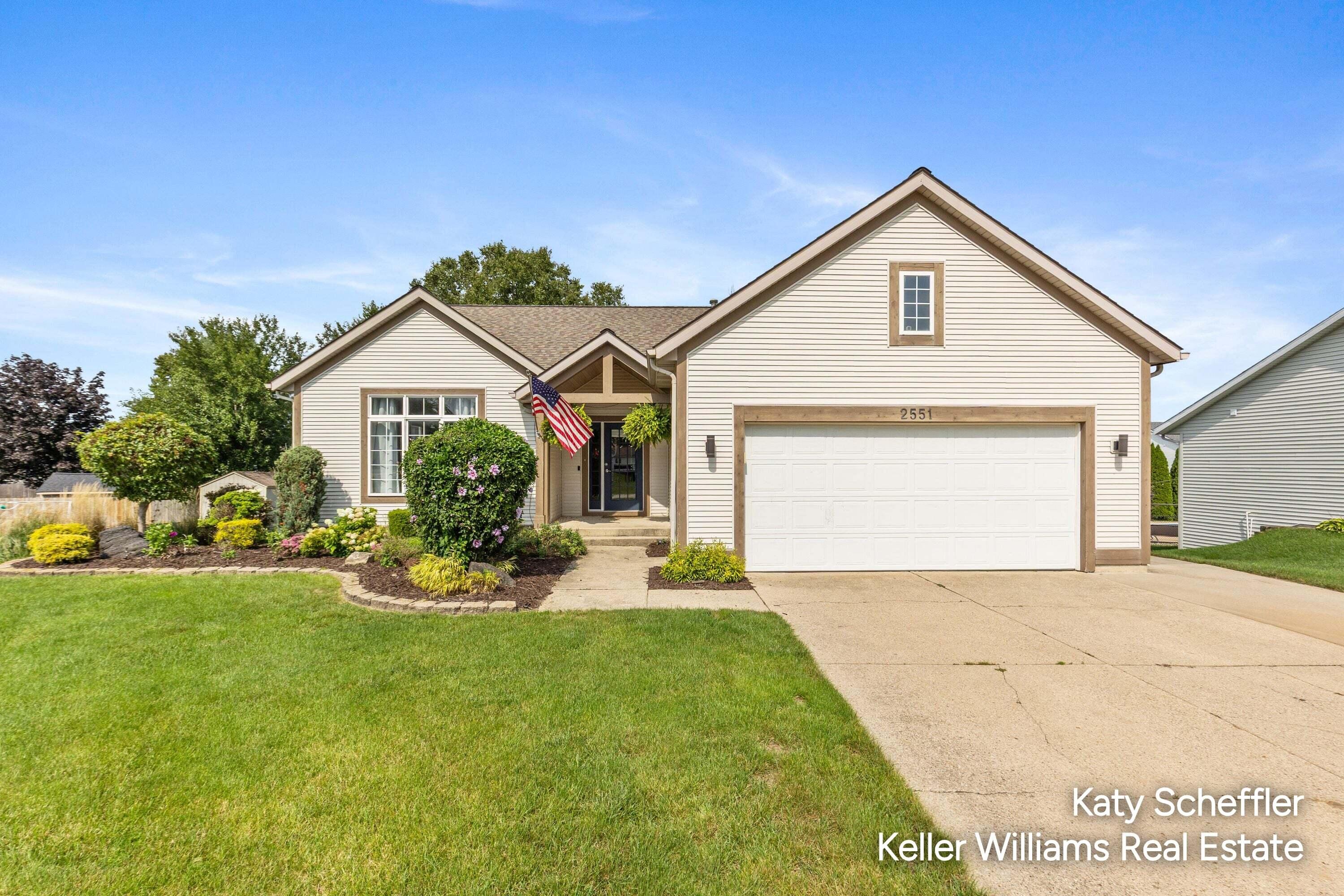 2551 Cedar Lake Drive — photo