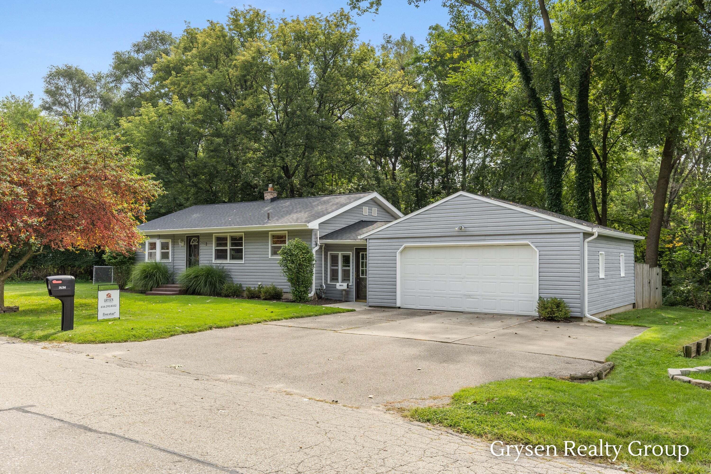 2034 Acton Road NW — photo