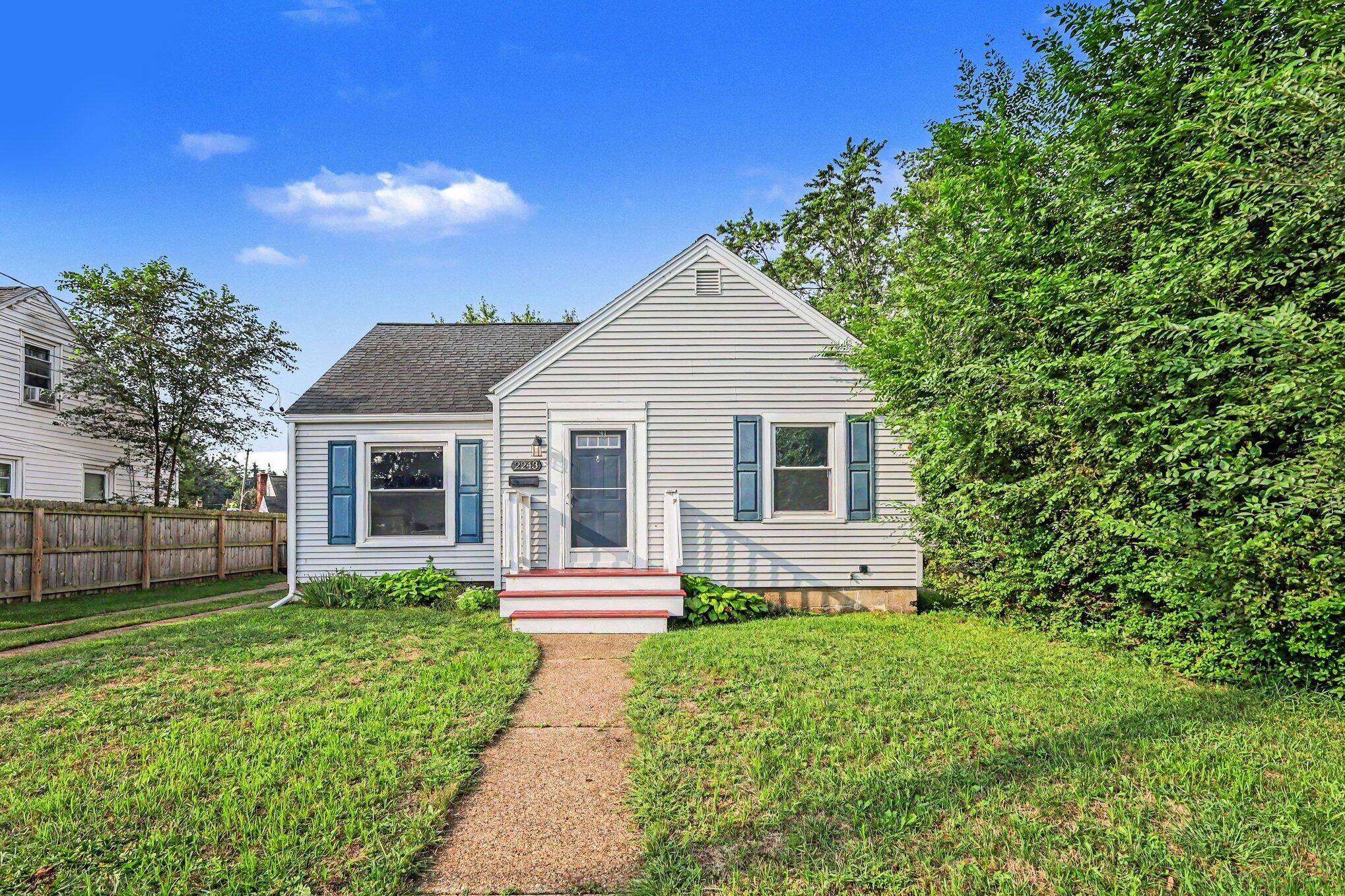 2243 Nelson Avenue SE — photo