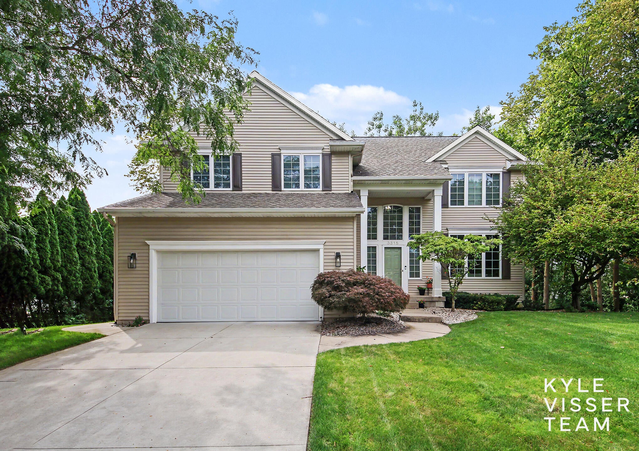 3315 Falcon Ridge Drive NE — photo