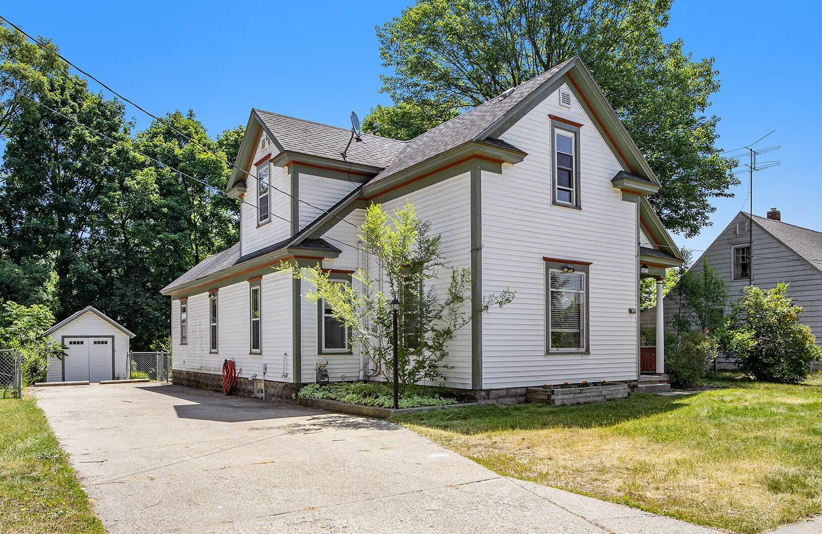 612 N Barnard Street — photo