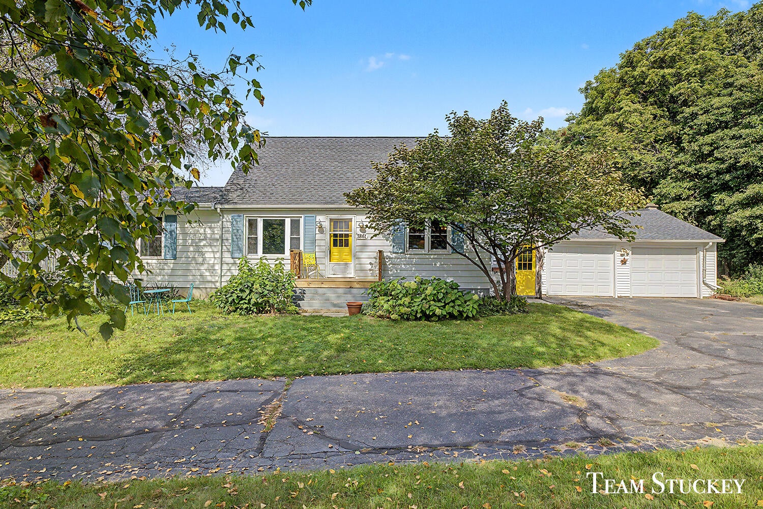 7861 Cannonsburg Road NE — photo