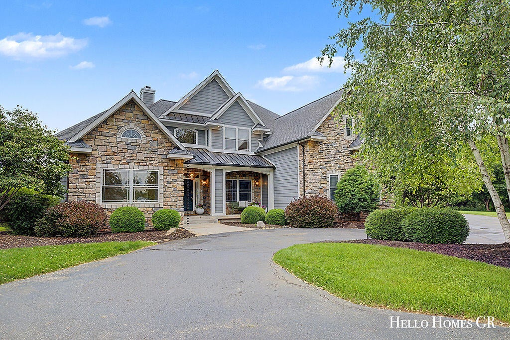 5327 Canyon River Drive NE — photo
