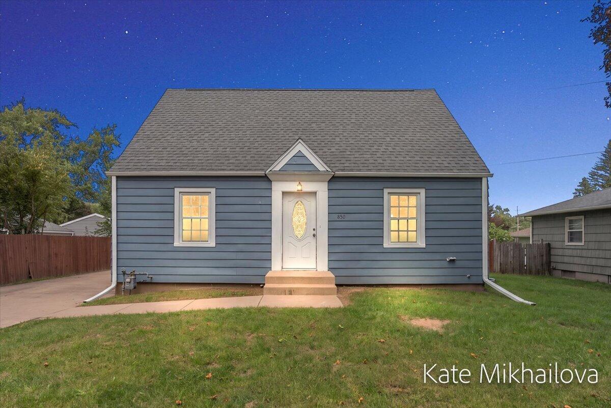 850 Upton Avenue — photo