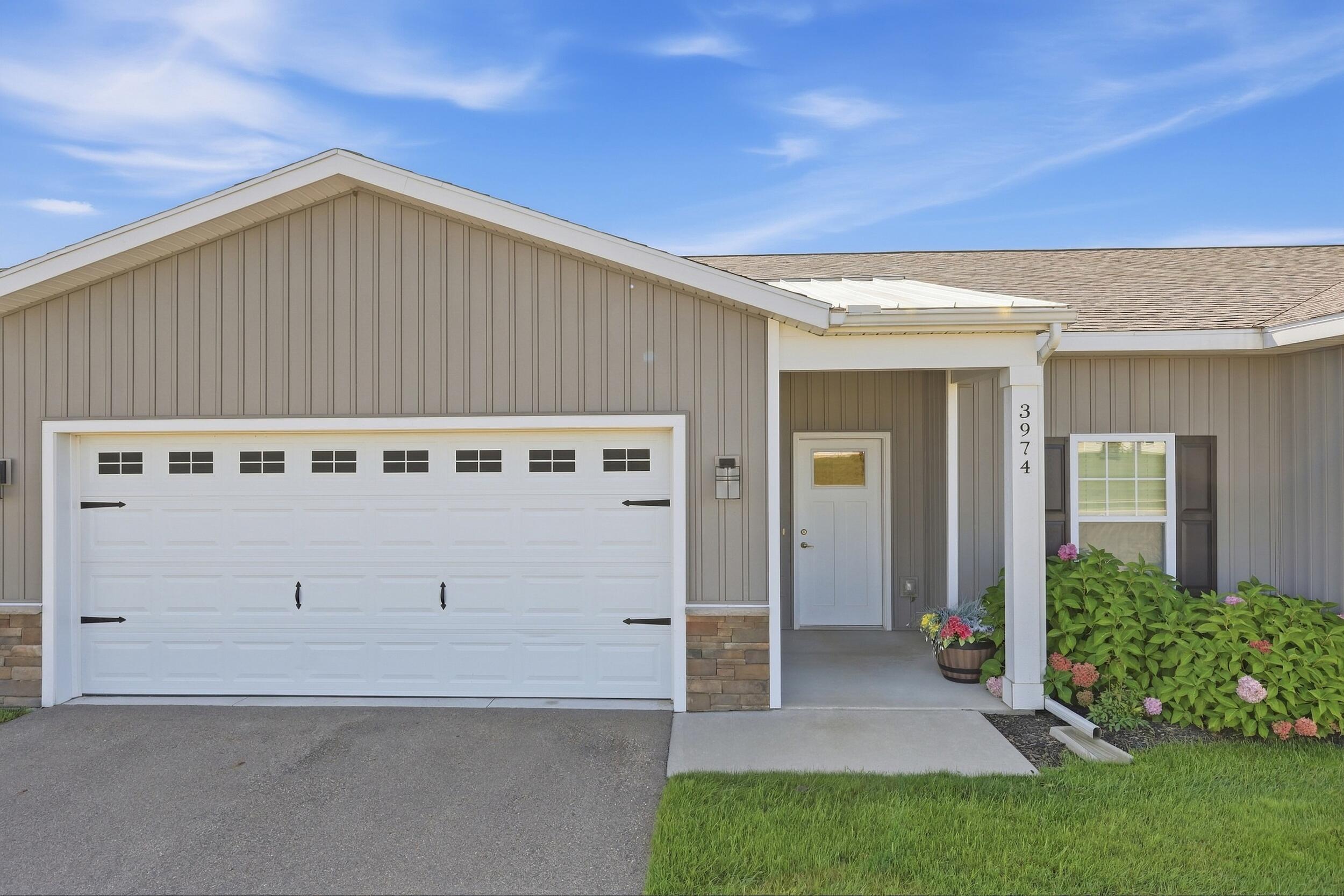 3974 Reserve Drive — photo