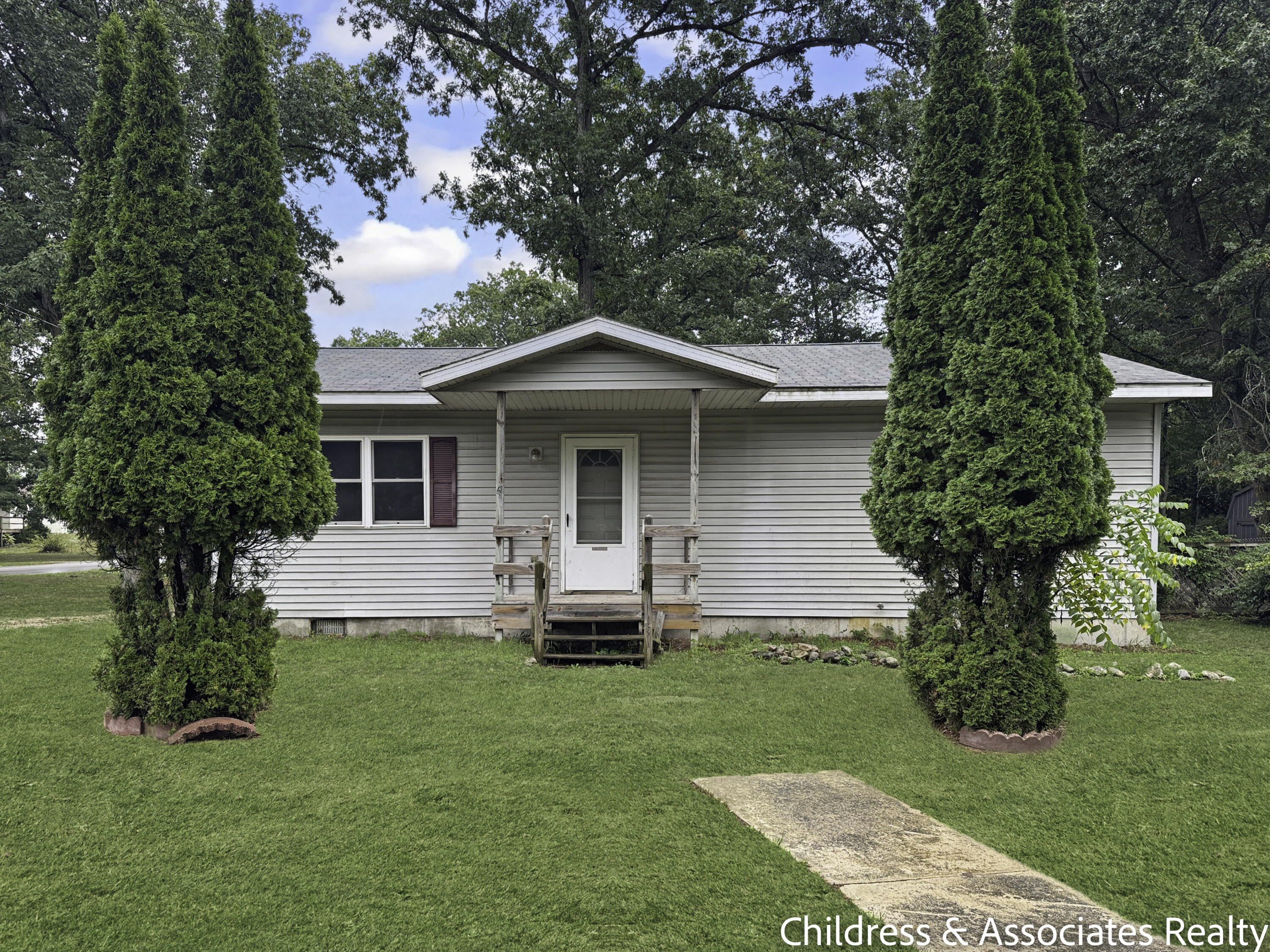 912 E James Street, EverettTownship_Newaygo, MI 49349