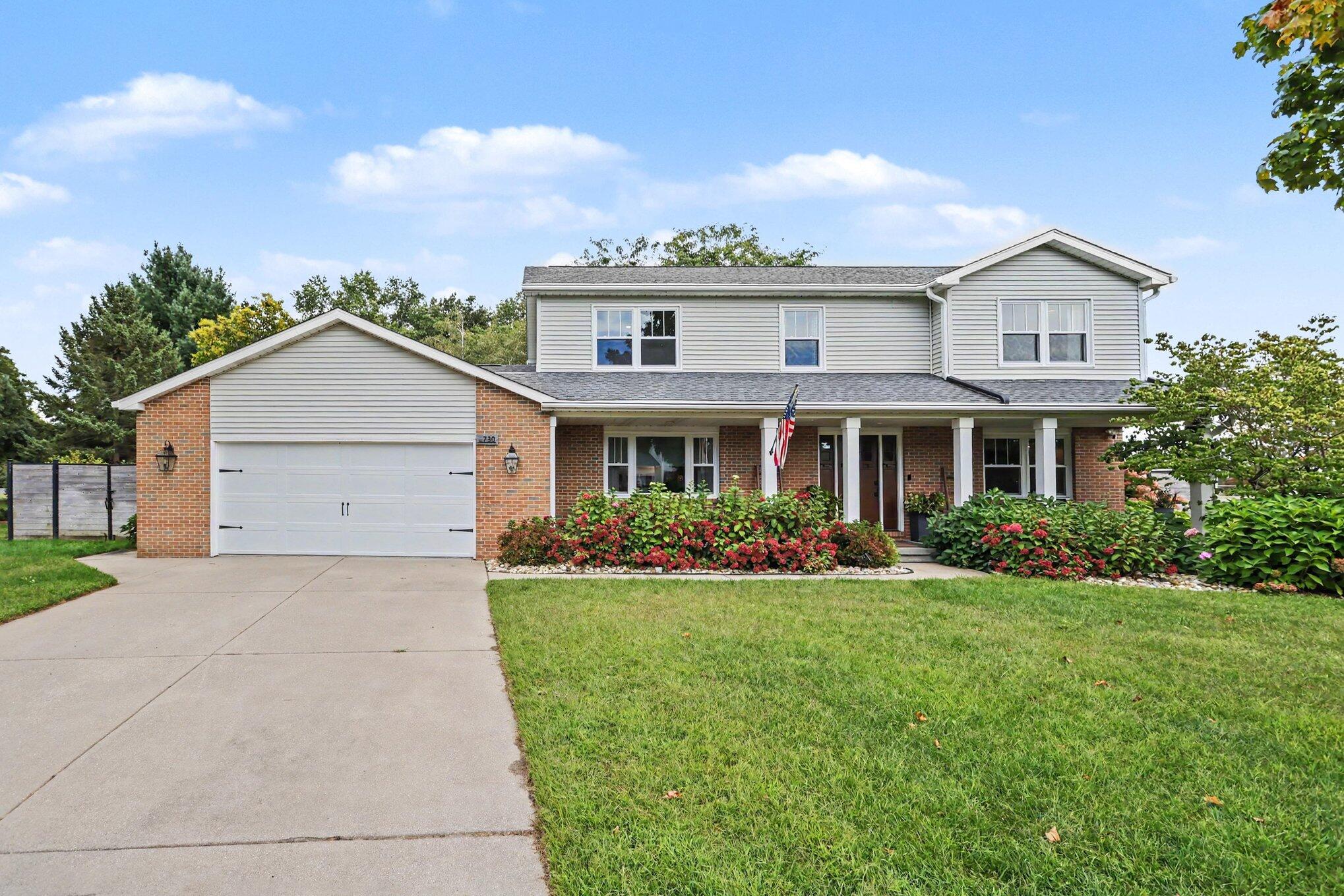 730 Lincoln Pines Place — photo