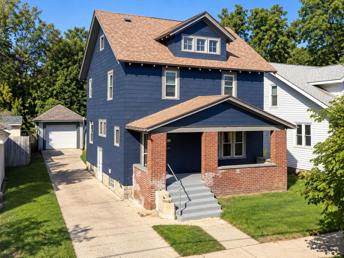 215 Brown Street SE — photo