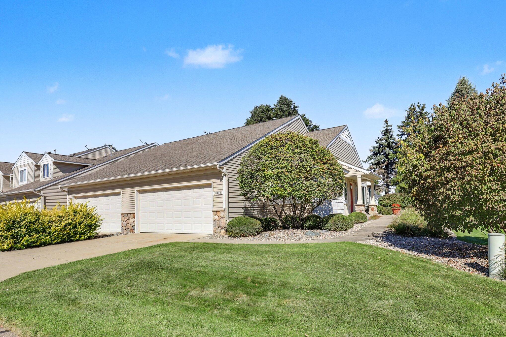2977 Pebblestone Drive Unit: 6 — photo