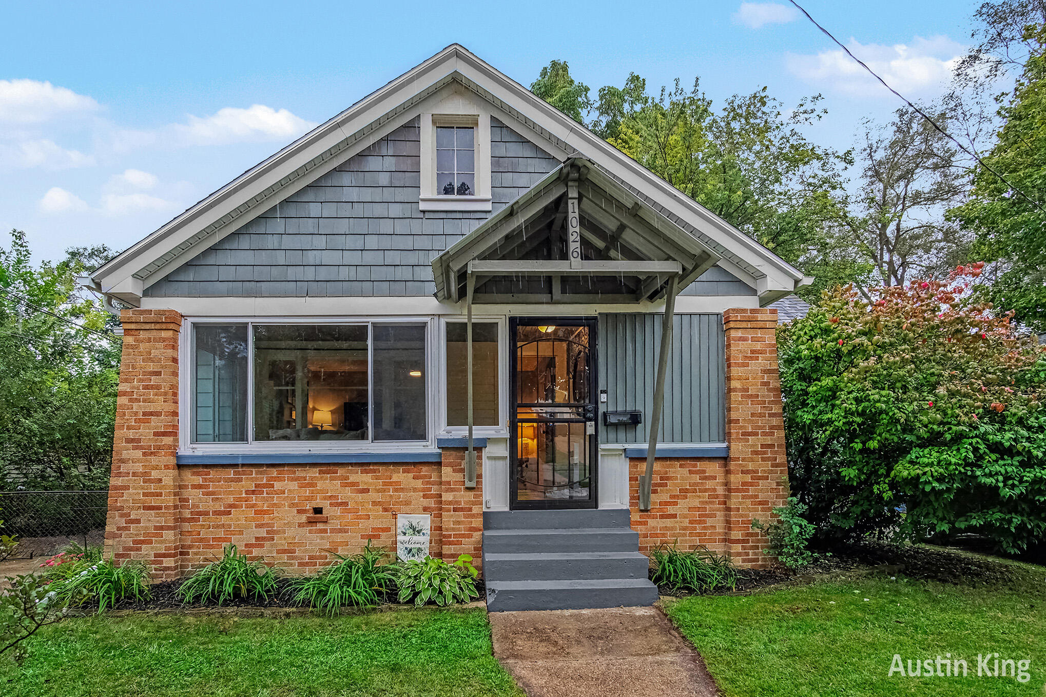 1026 Hollywood Street NE — photo
