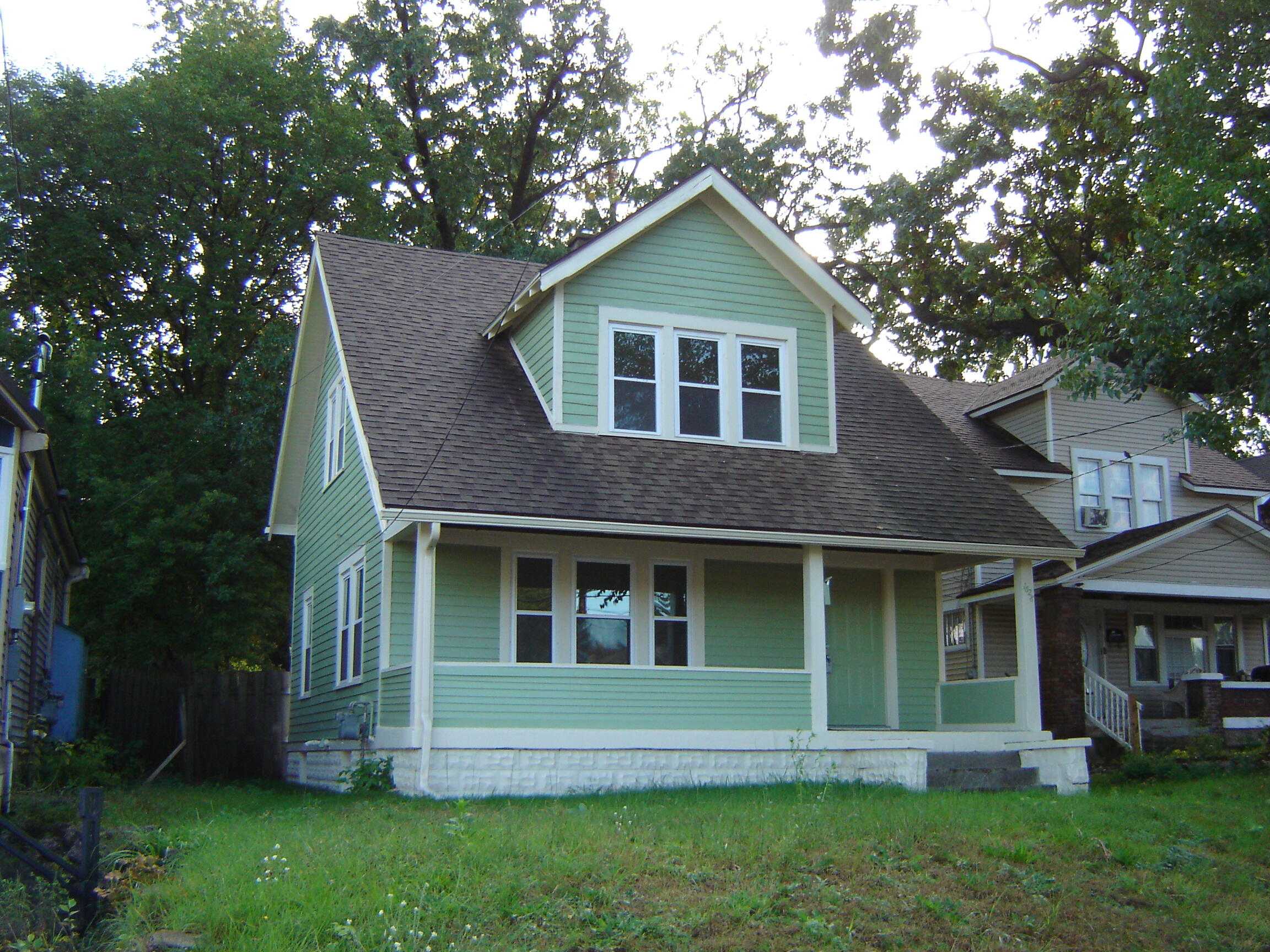 1628 Kalamazoo Avenue SE — photo