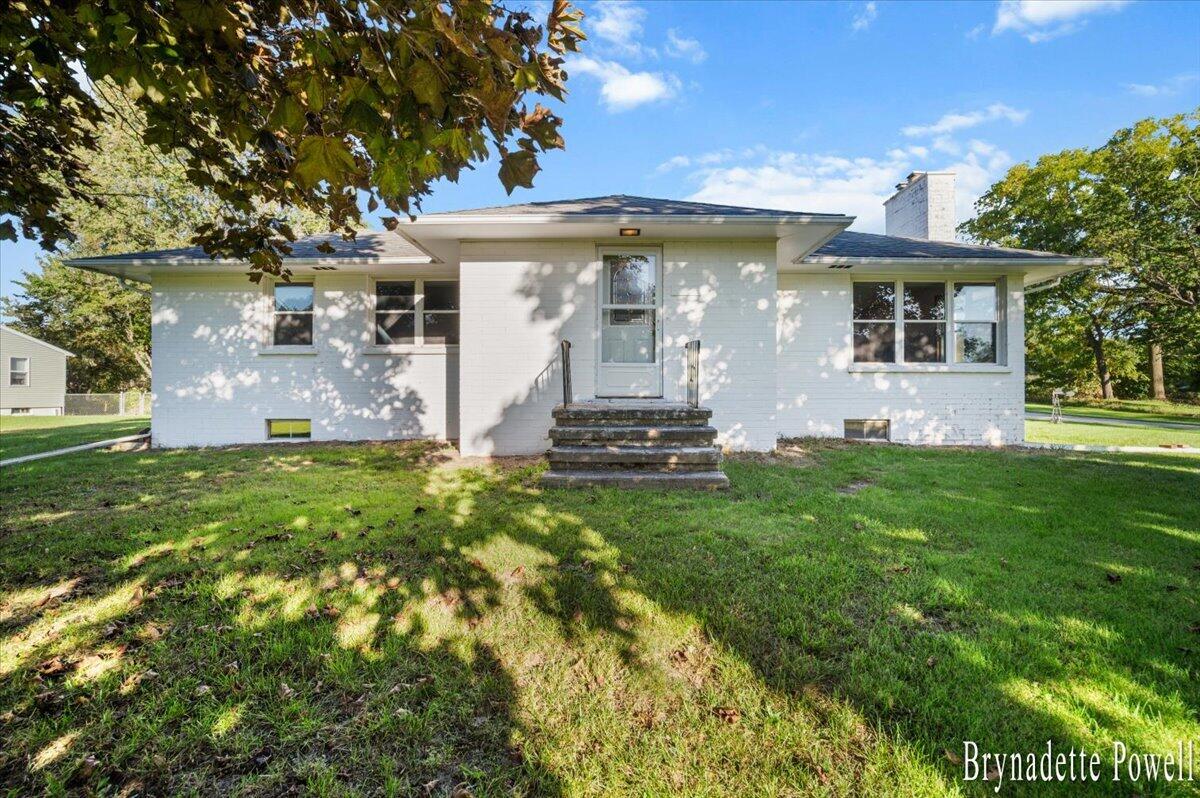 13464 Northland Drive NE — photo