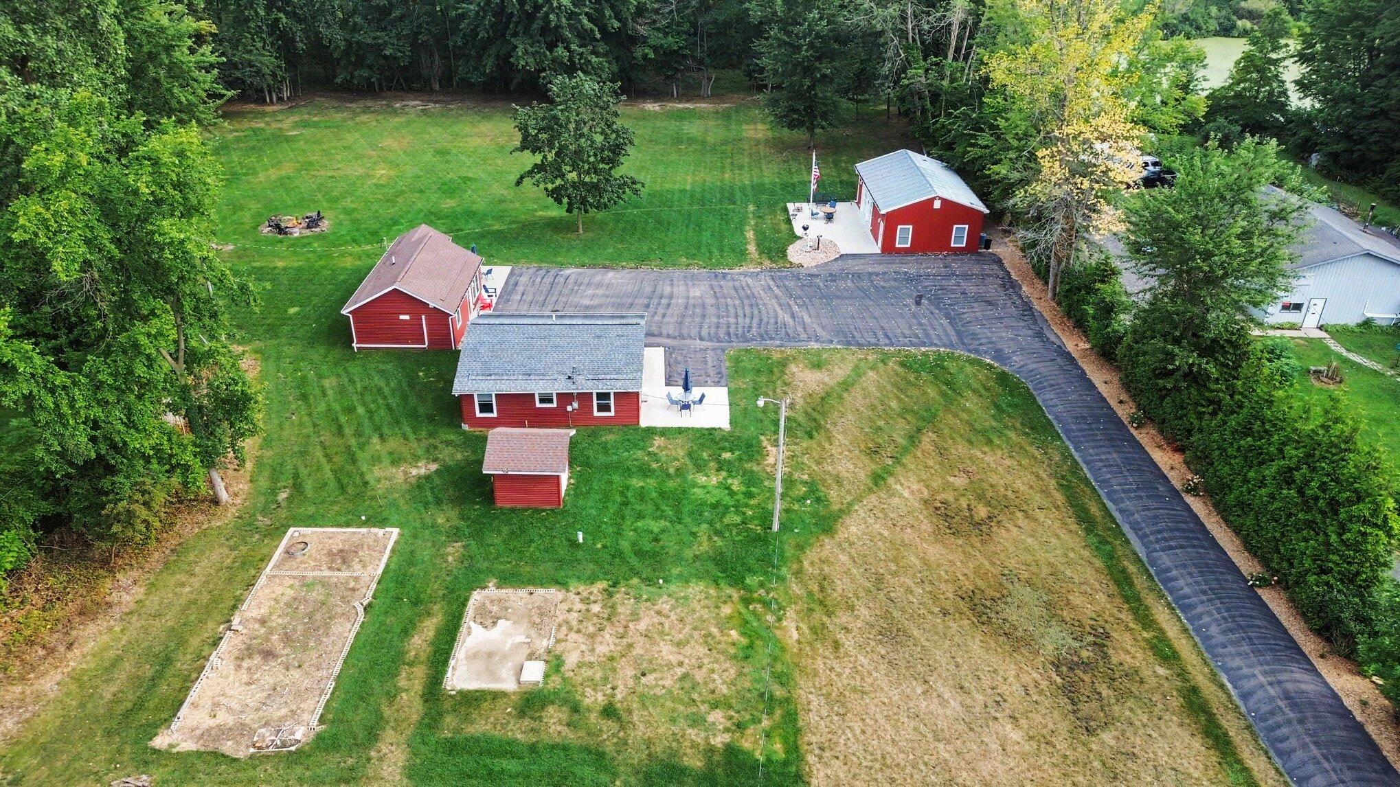 5568 Paw Paw Lake Road — photo
