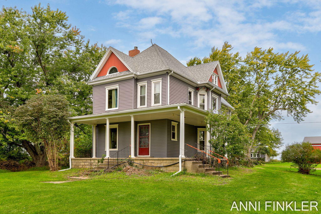 1818 W Bippley Road — photo