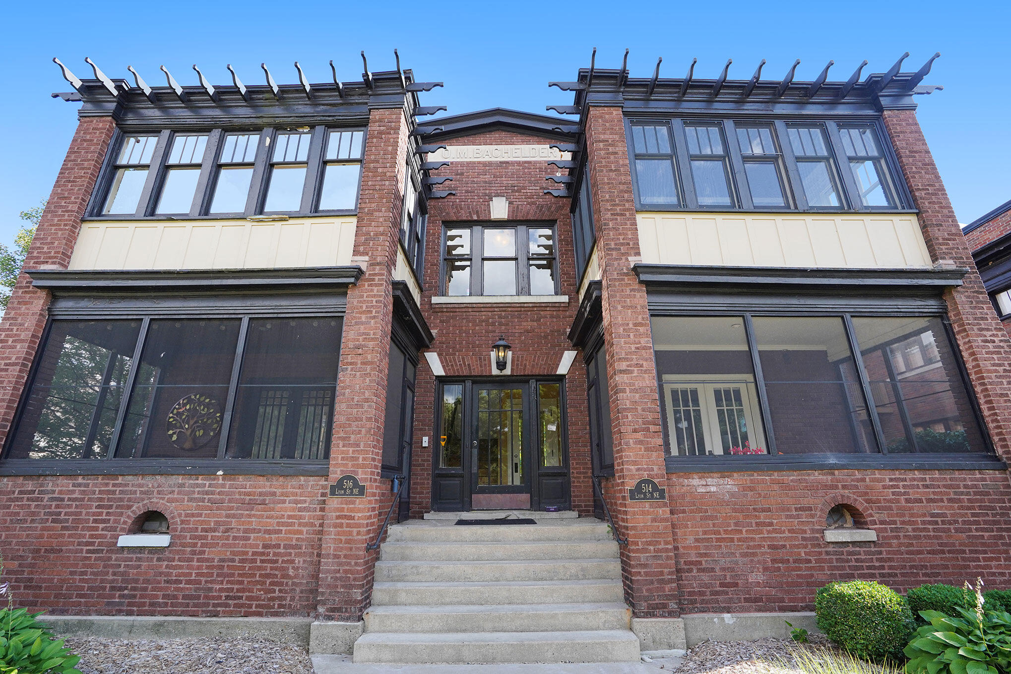 514 Lyon Street NE Unit: 2 — photo