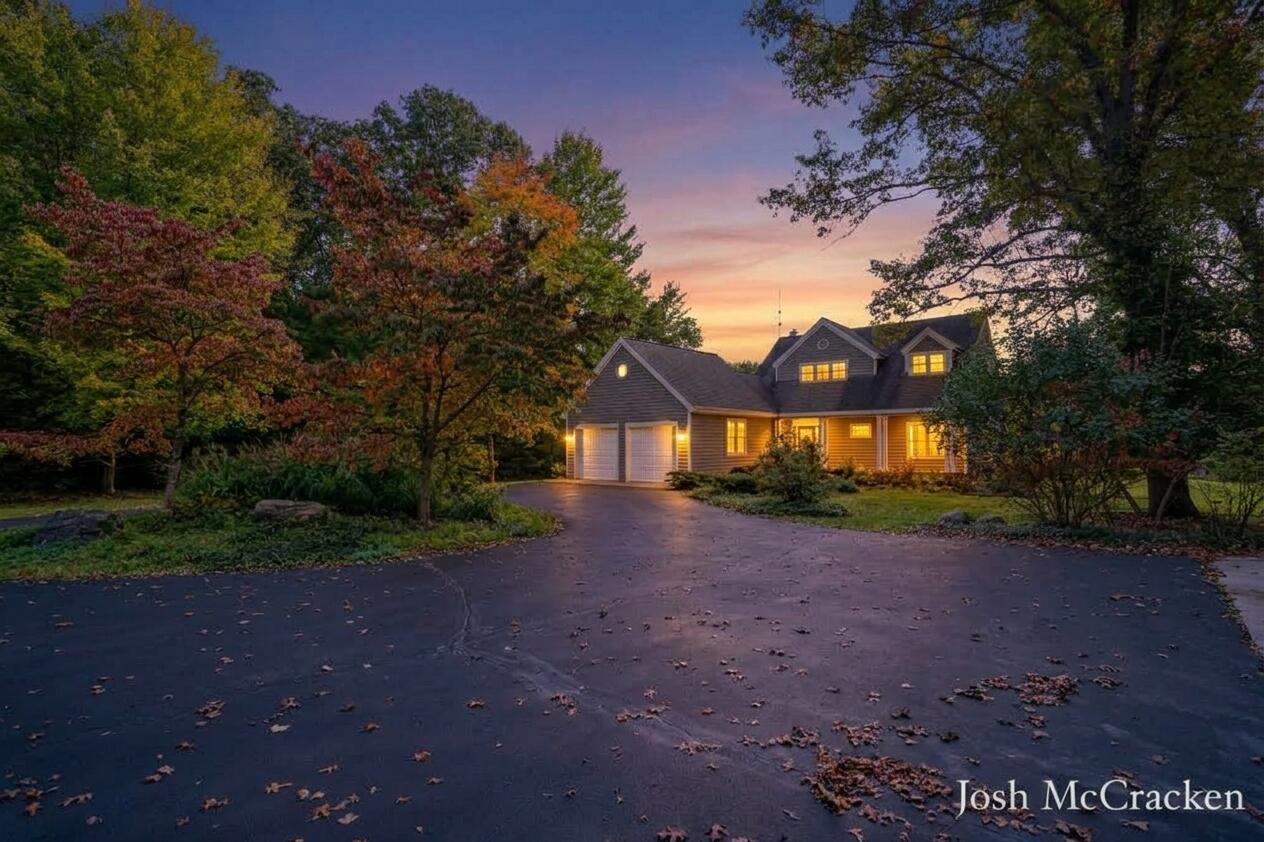 187 Foleys Grade SE — photo
