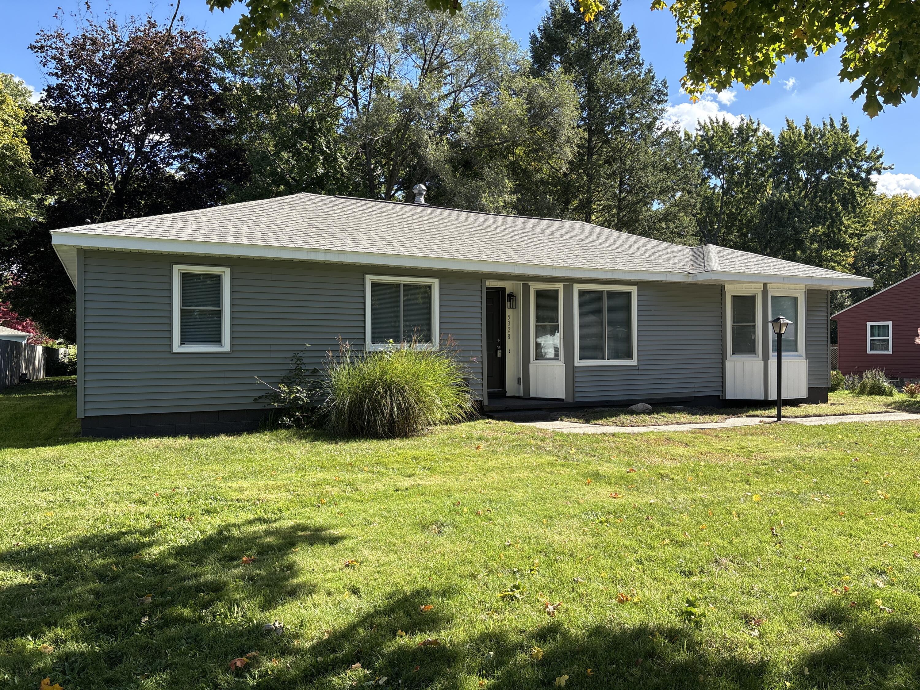 5328 Mick Avenue SE — photo