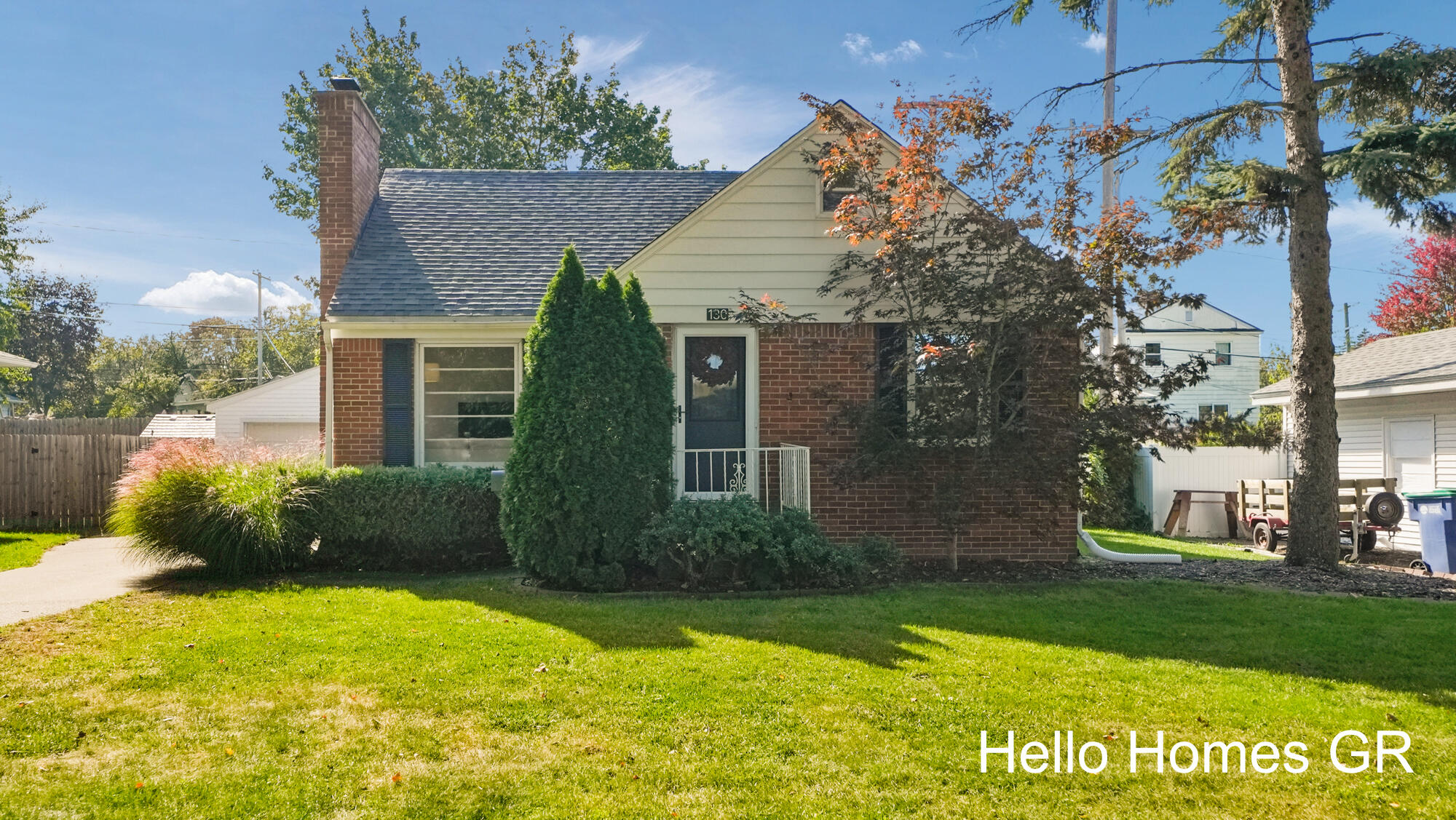 130 Katherine Drive NE — photo