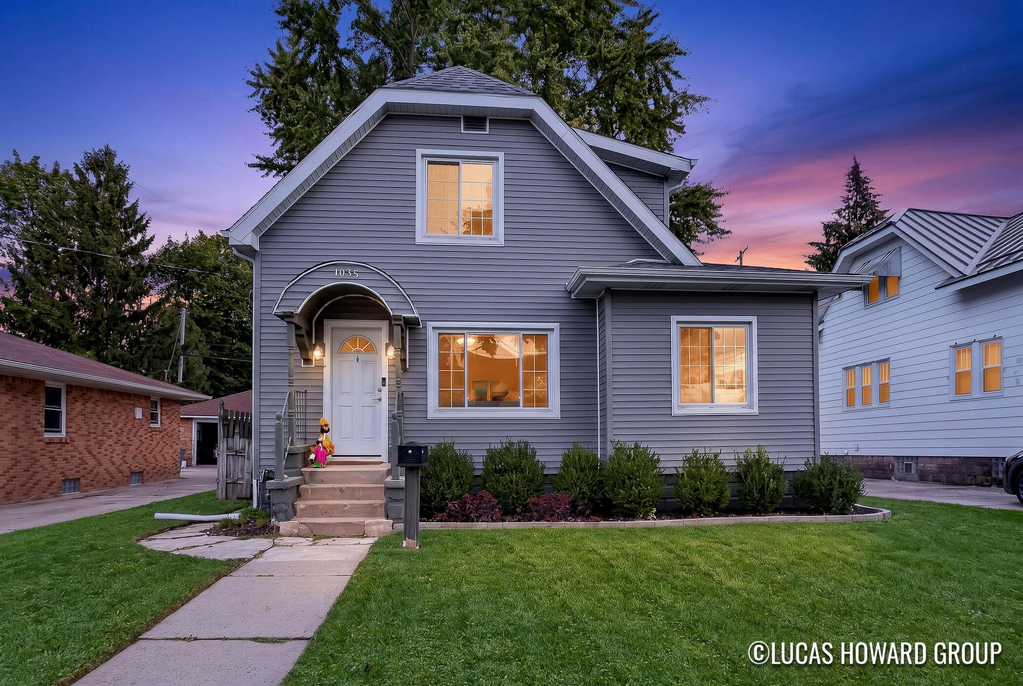1035 Veto Street NW — photo