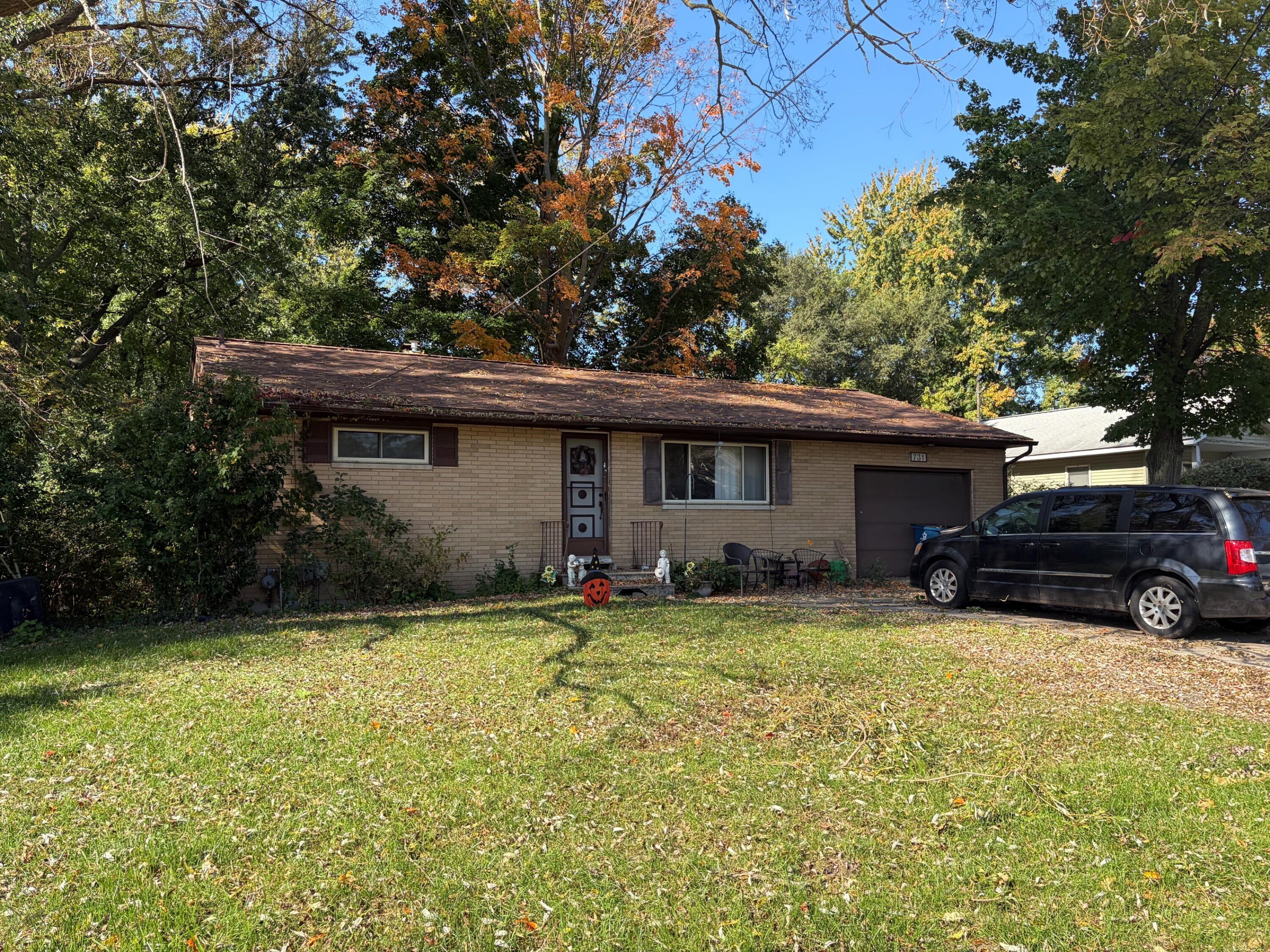 731 S Beechtree Street — photo