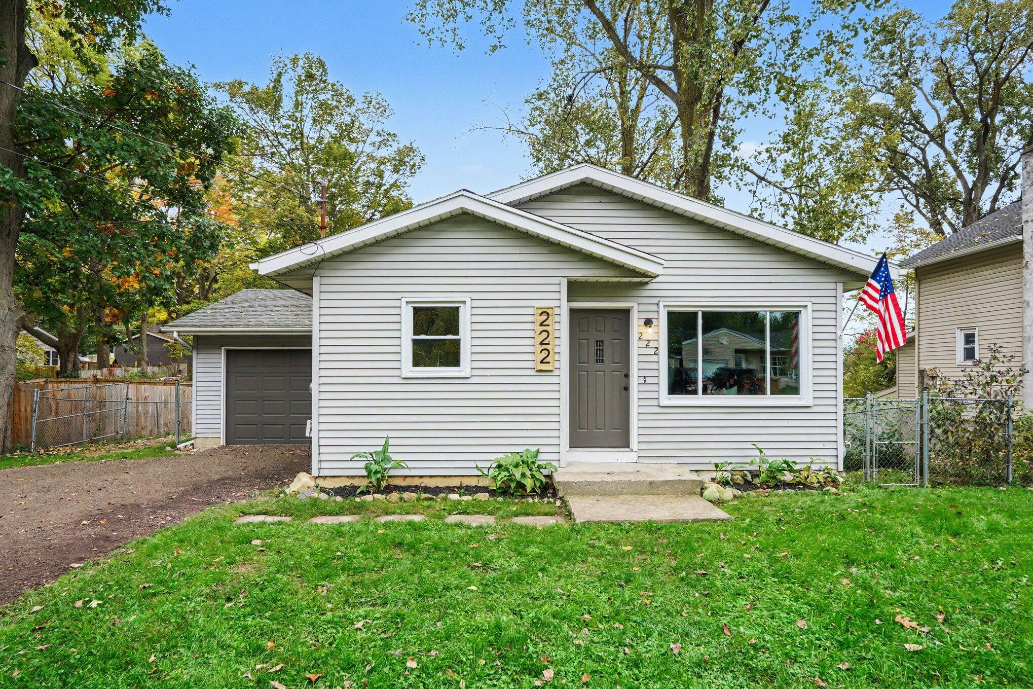 222 W Grant Street — photo