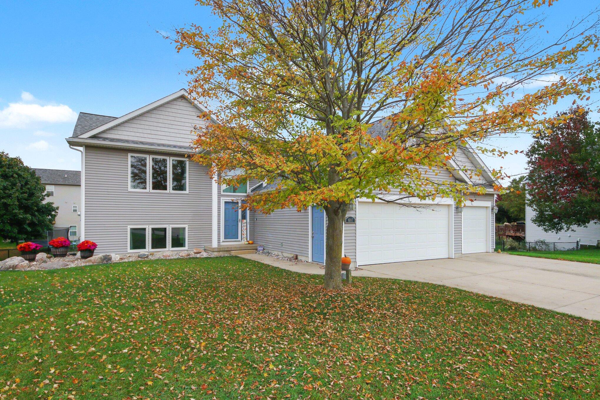 6187 Sheldon Drive — photo