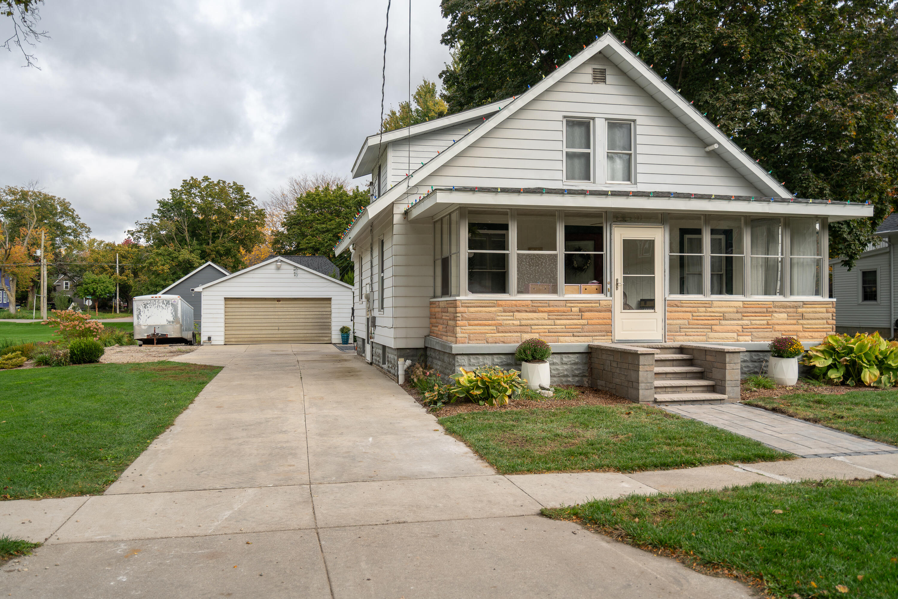 503 E Main Street SE — photo