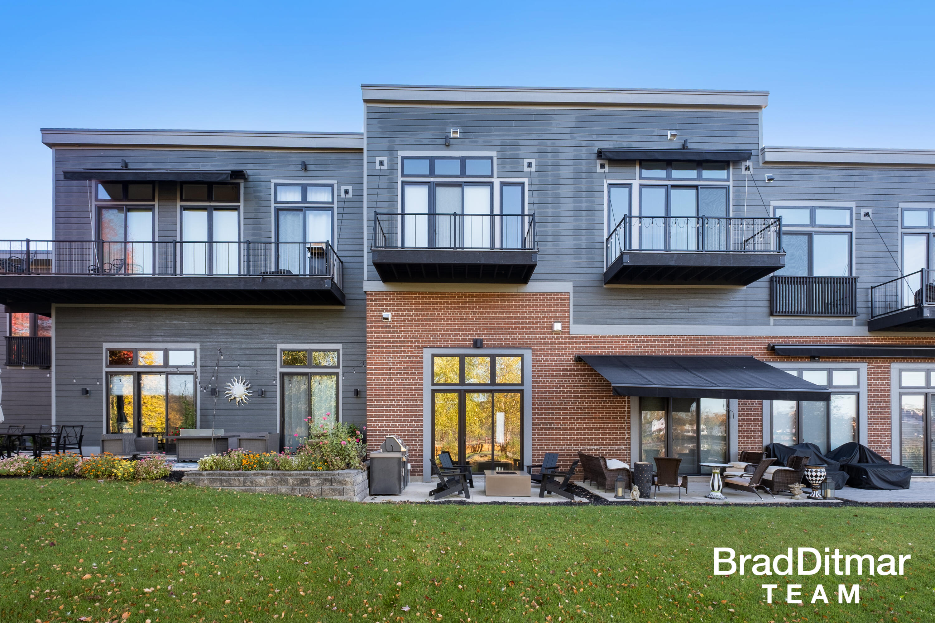 220 King Street Building: 1 Unit: Unit 6 — photo