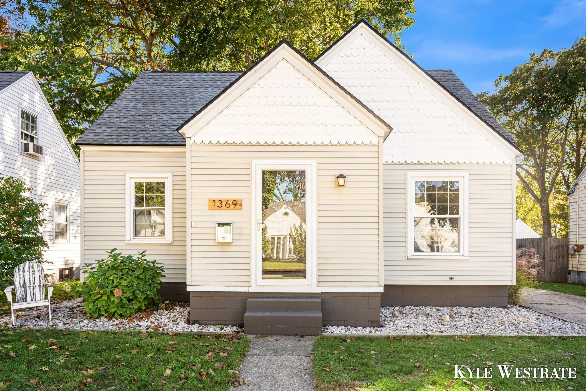 1369 Cornell Road — photo