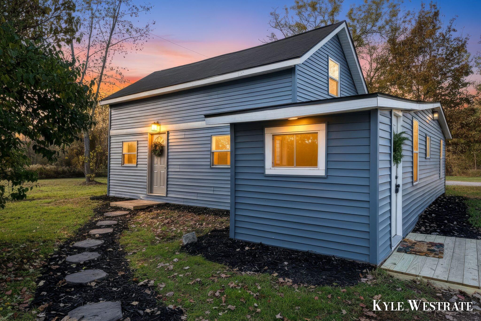 14216 Shaner Avenue NE — photo
