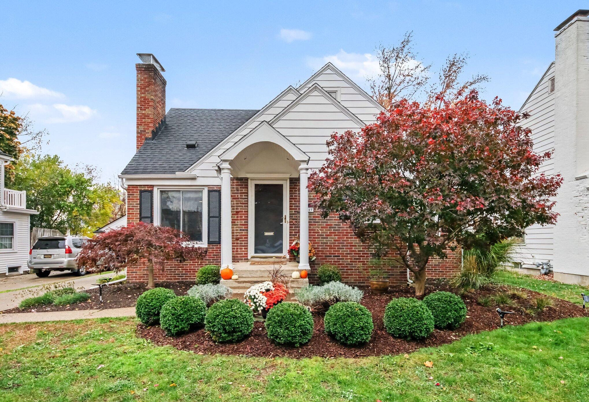 1059 Lake Grove Avenue SE — photo