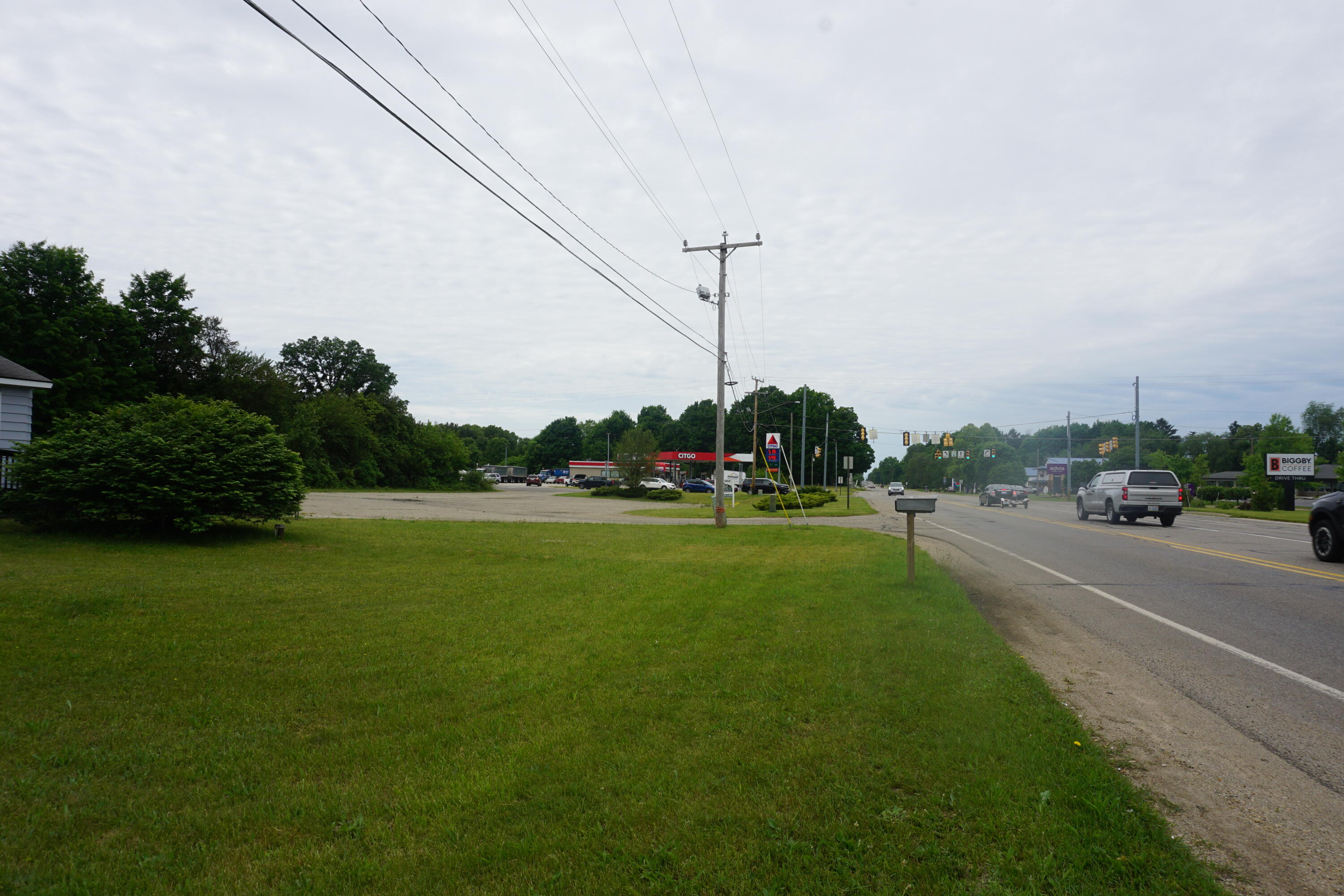 23913 Red Arrow Hwy — photo