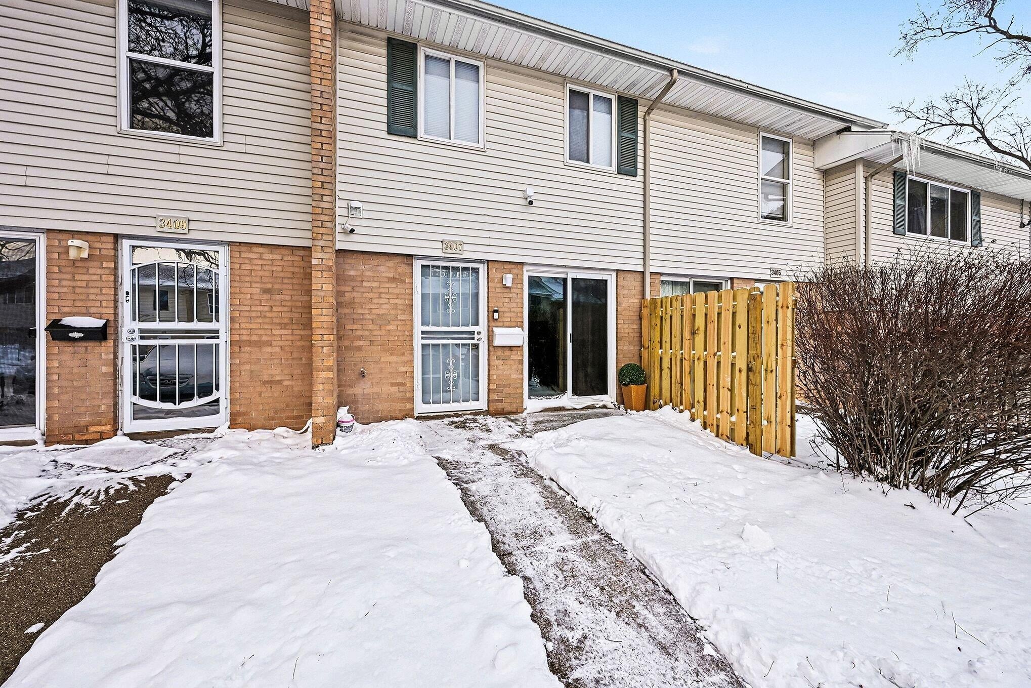 3407 Kenbrooke Court — photo