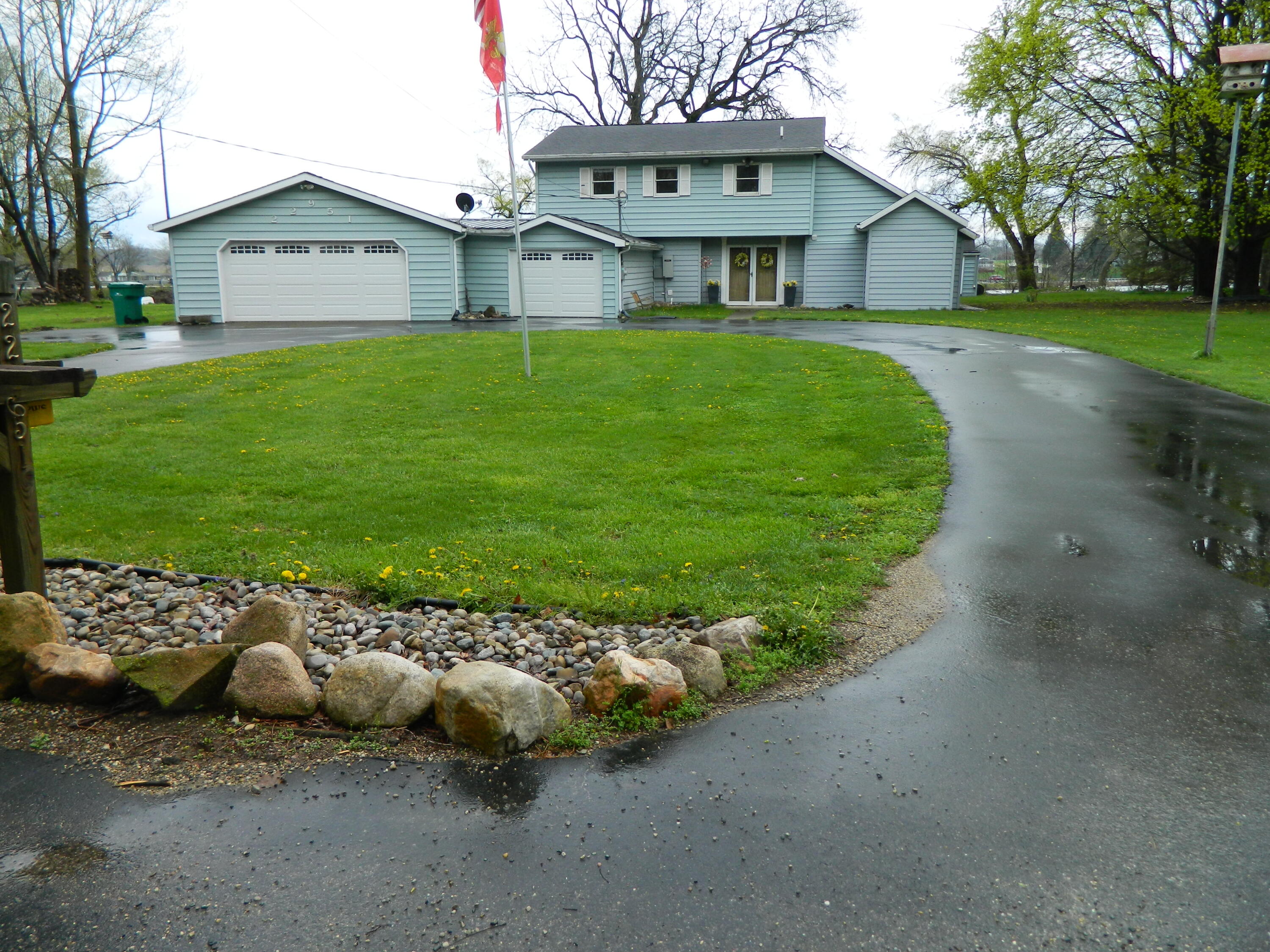 22951 Riverside Drive, NottawaTownship_StJoseph, Michigan 49072