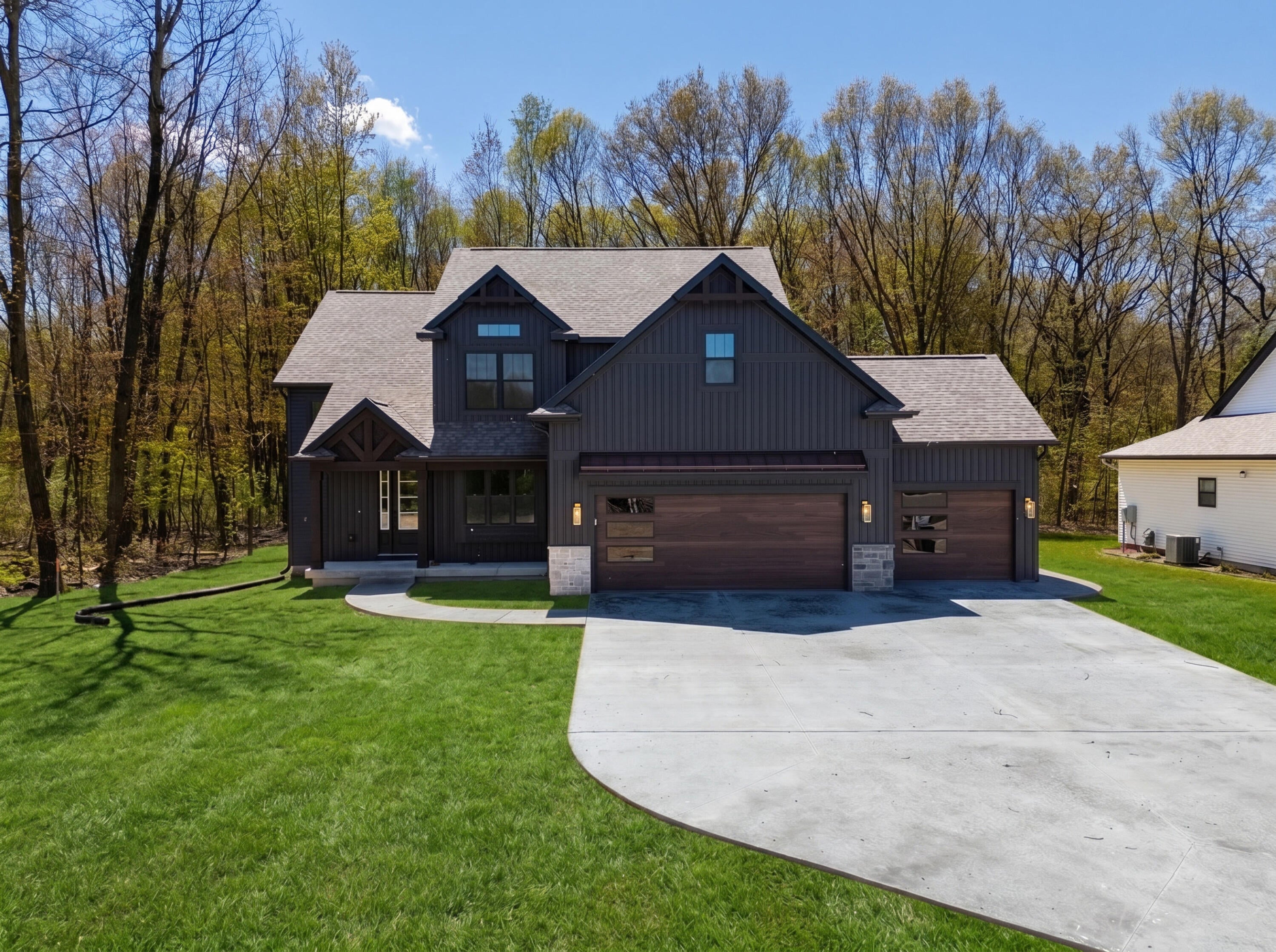 9941 Honey Creek Trail — photo