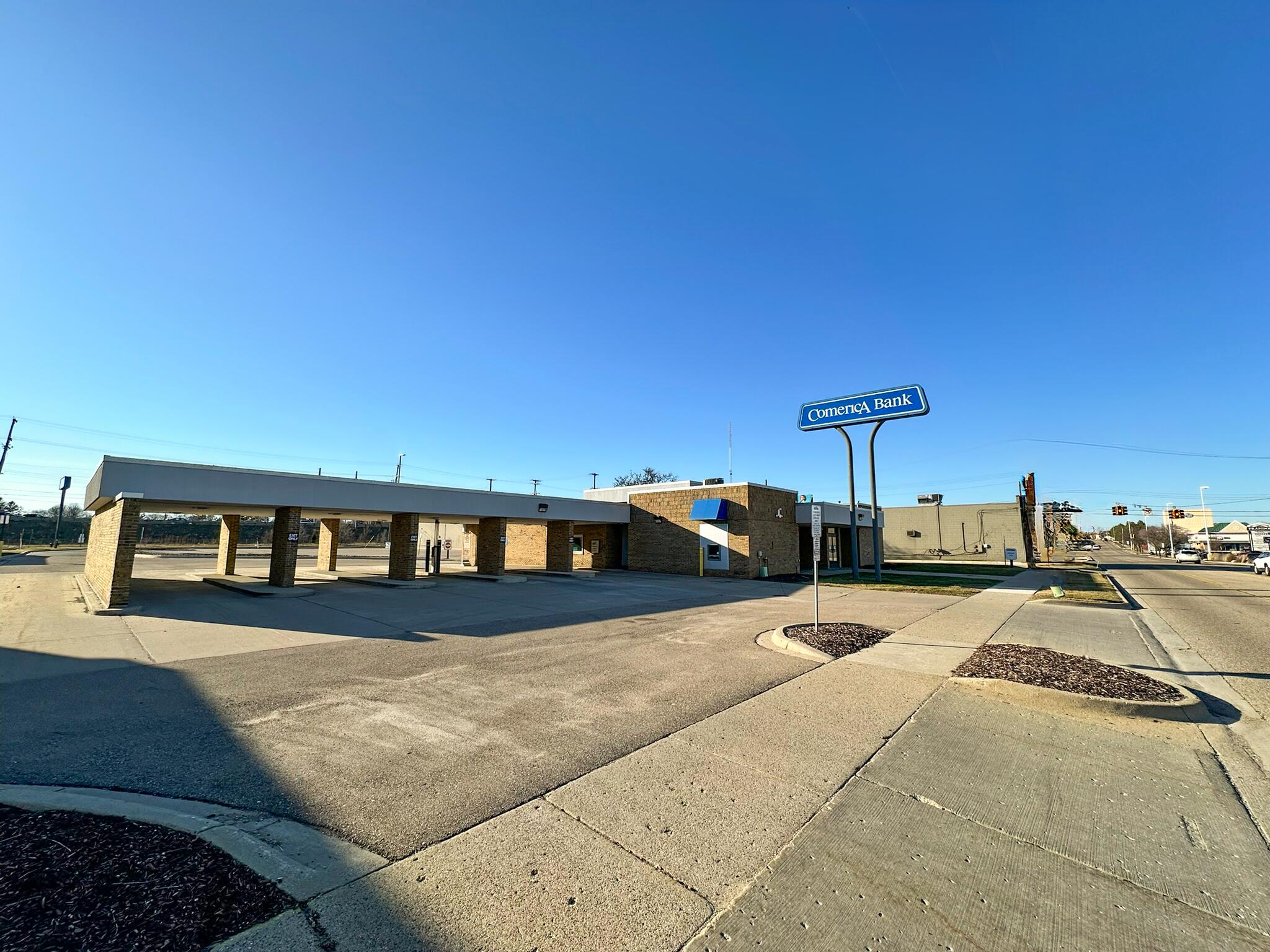 223 N Clippert Street — photo