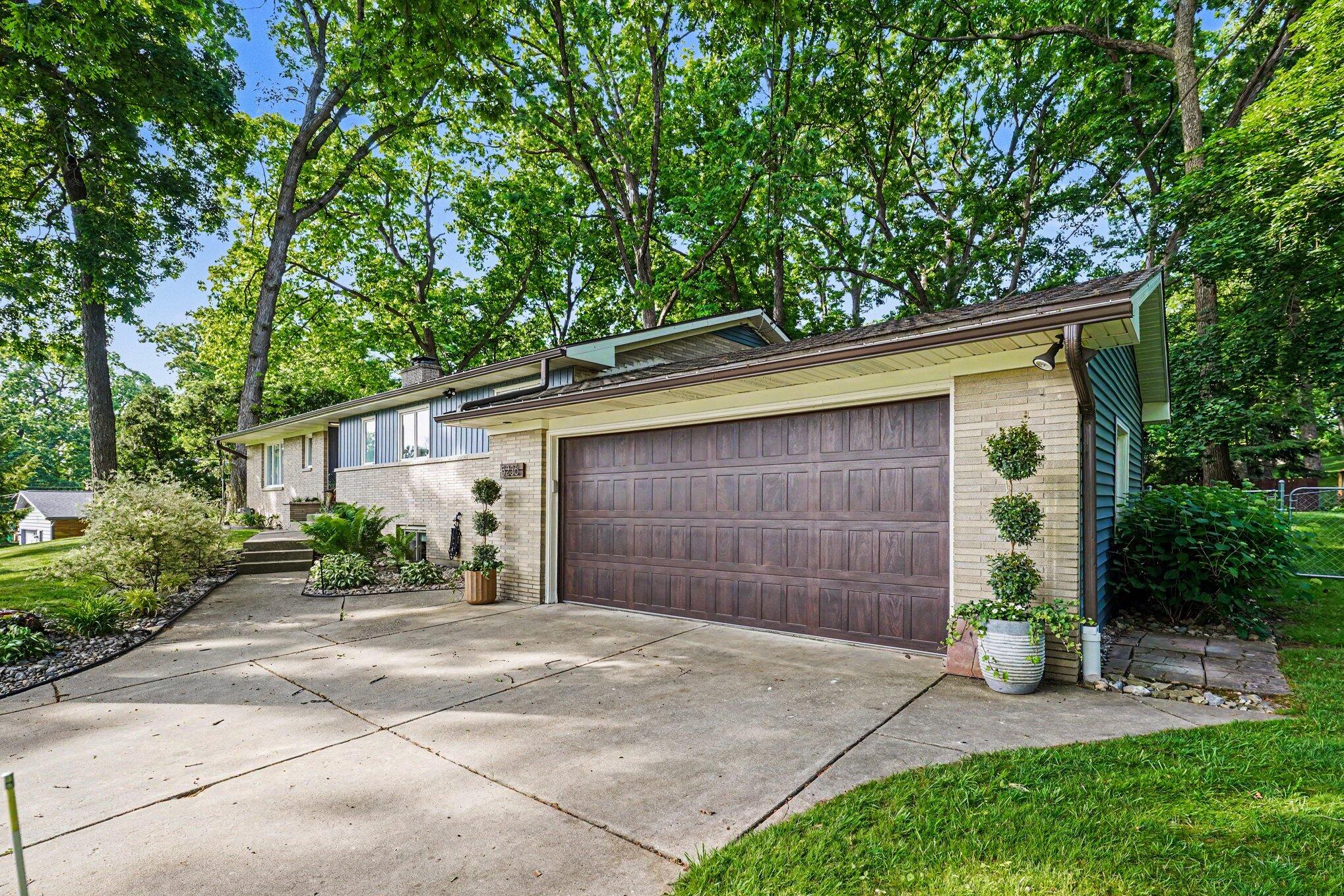 5236 Ridgebrook Drive, Portage, MI 49002 — photo 2